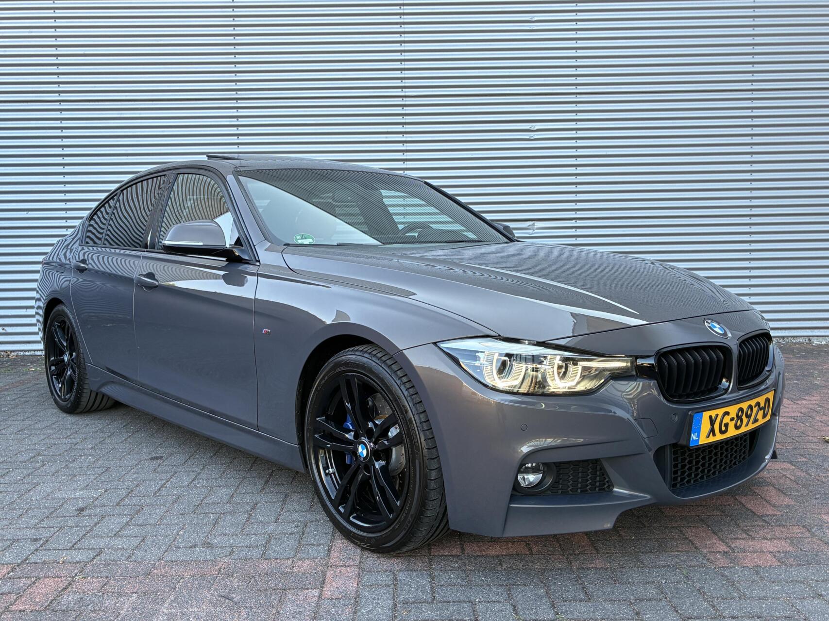 Foto van BMW 320i