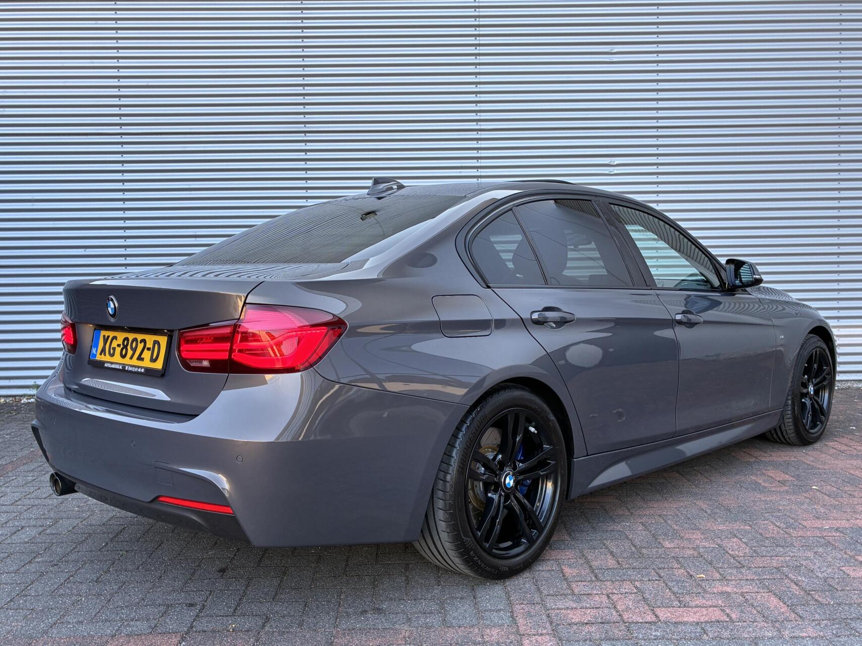 Foto van BMW 320i