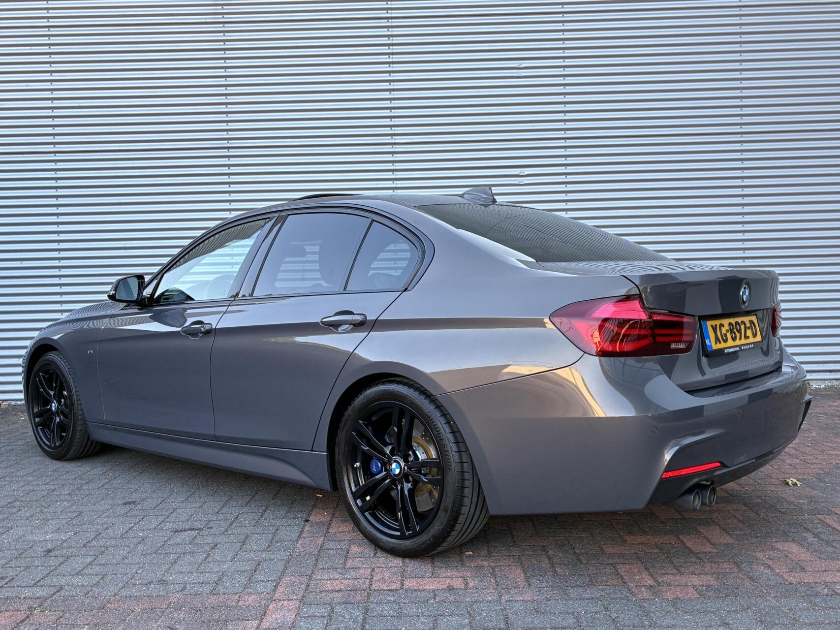 Foto van BMW 320i
