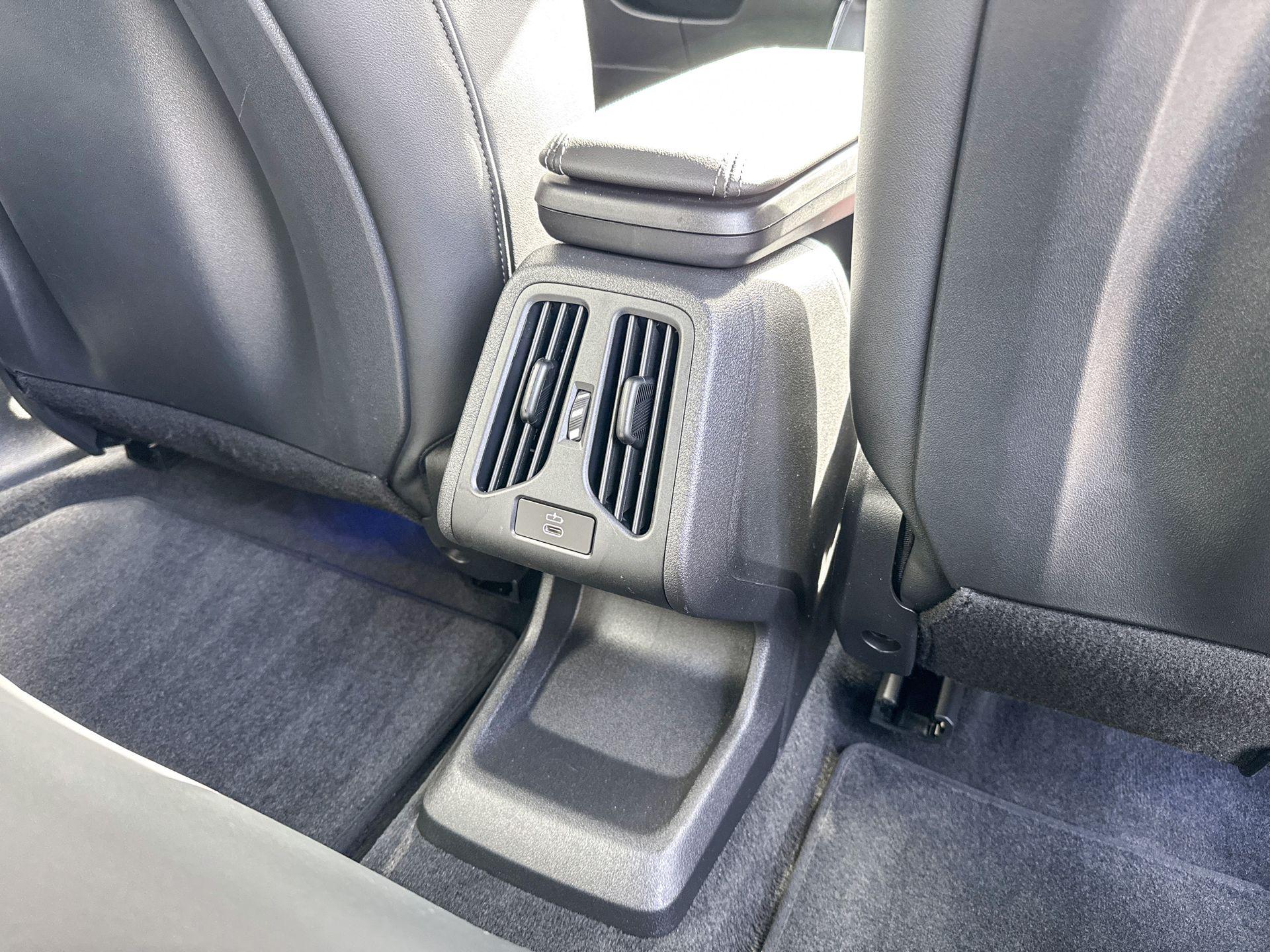 Foto van BMW Ix1 Edrive20