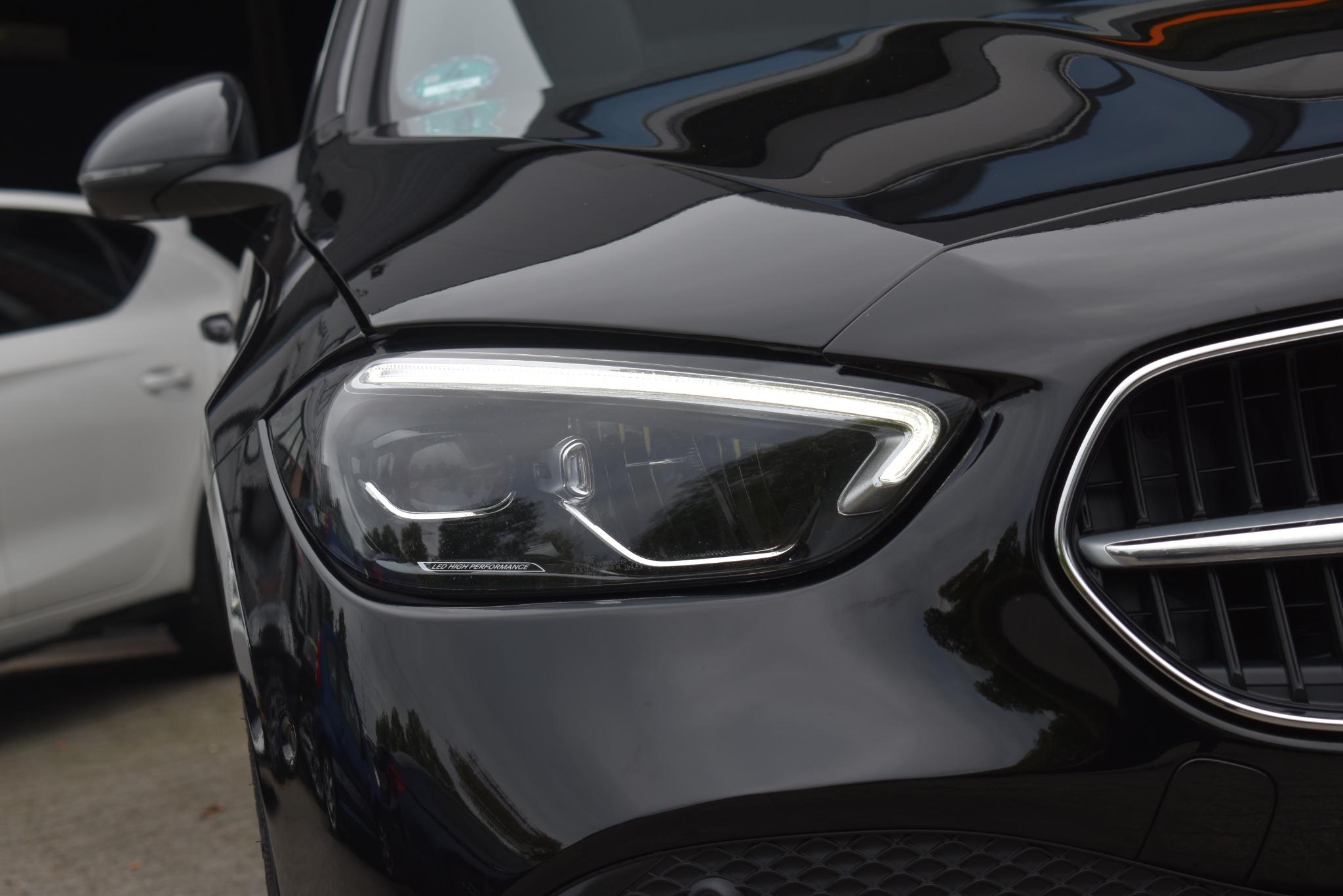 Foto van Mercedes-Benz C 300 E