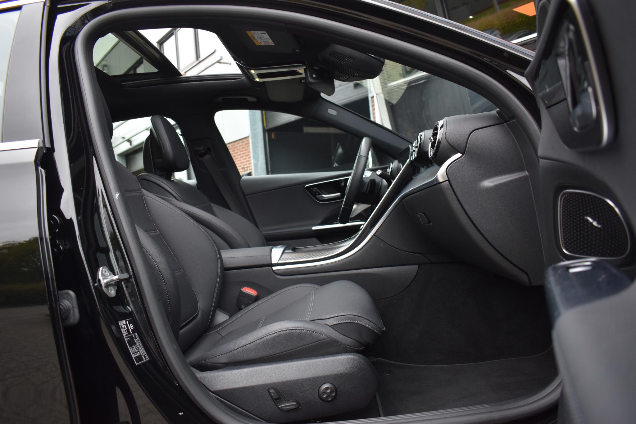 Foto van Mercedes-Benz C 300 E