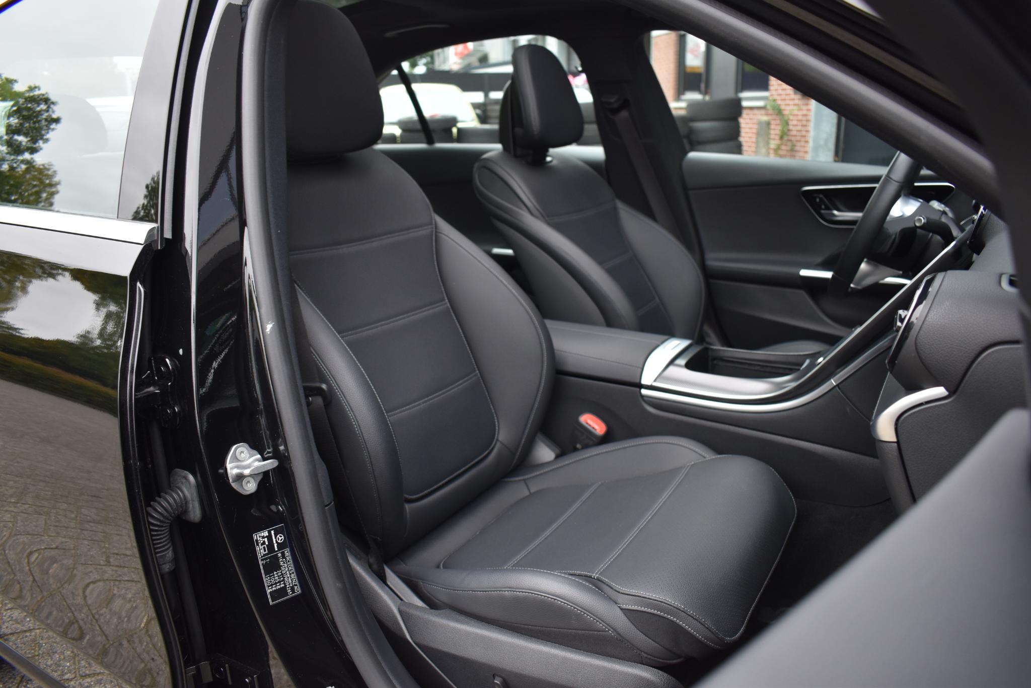 Foto van Mercedes-Benz C 300 E