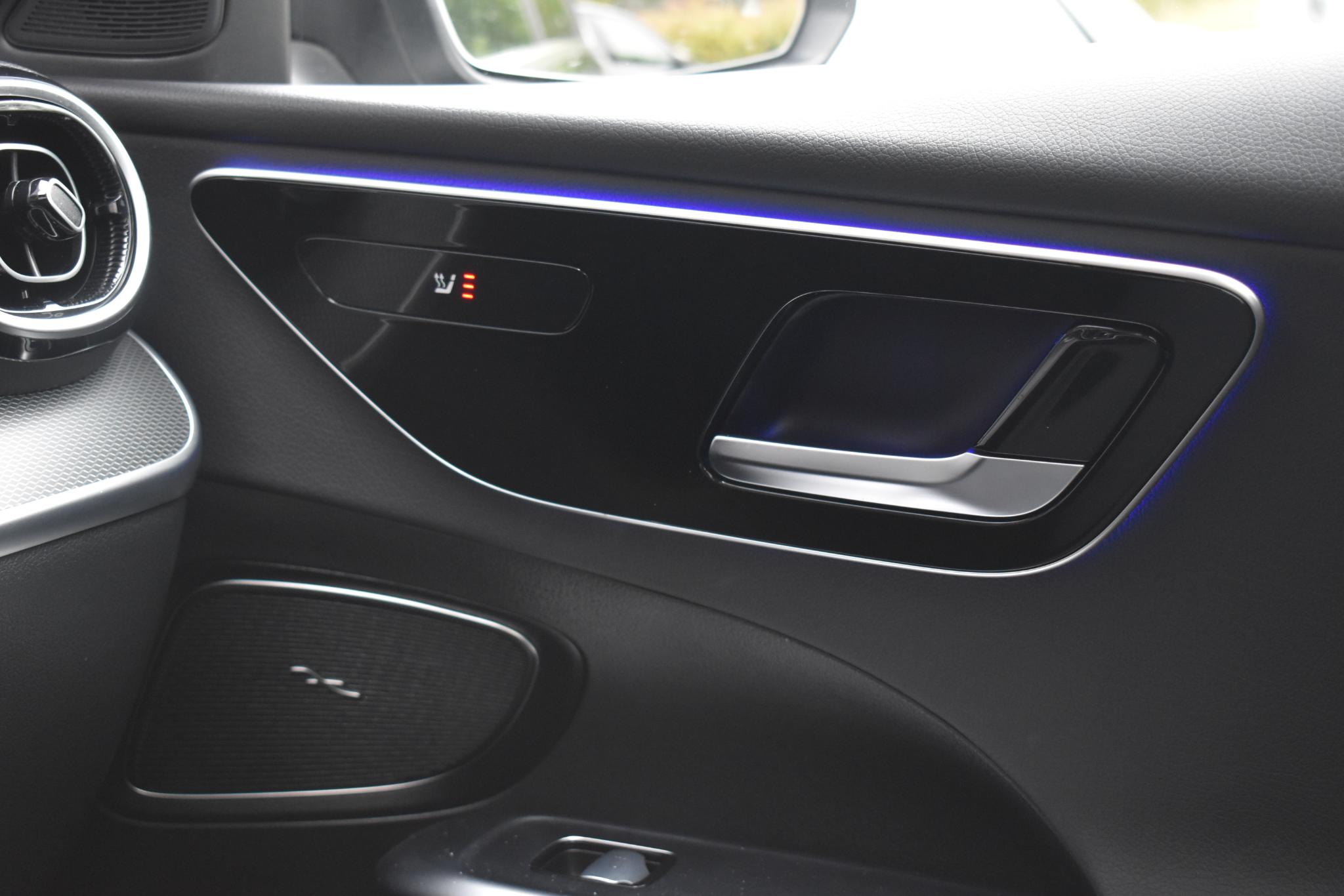 Foto van Mercedes-Benz C 300 E