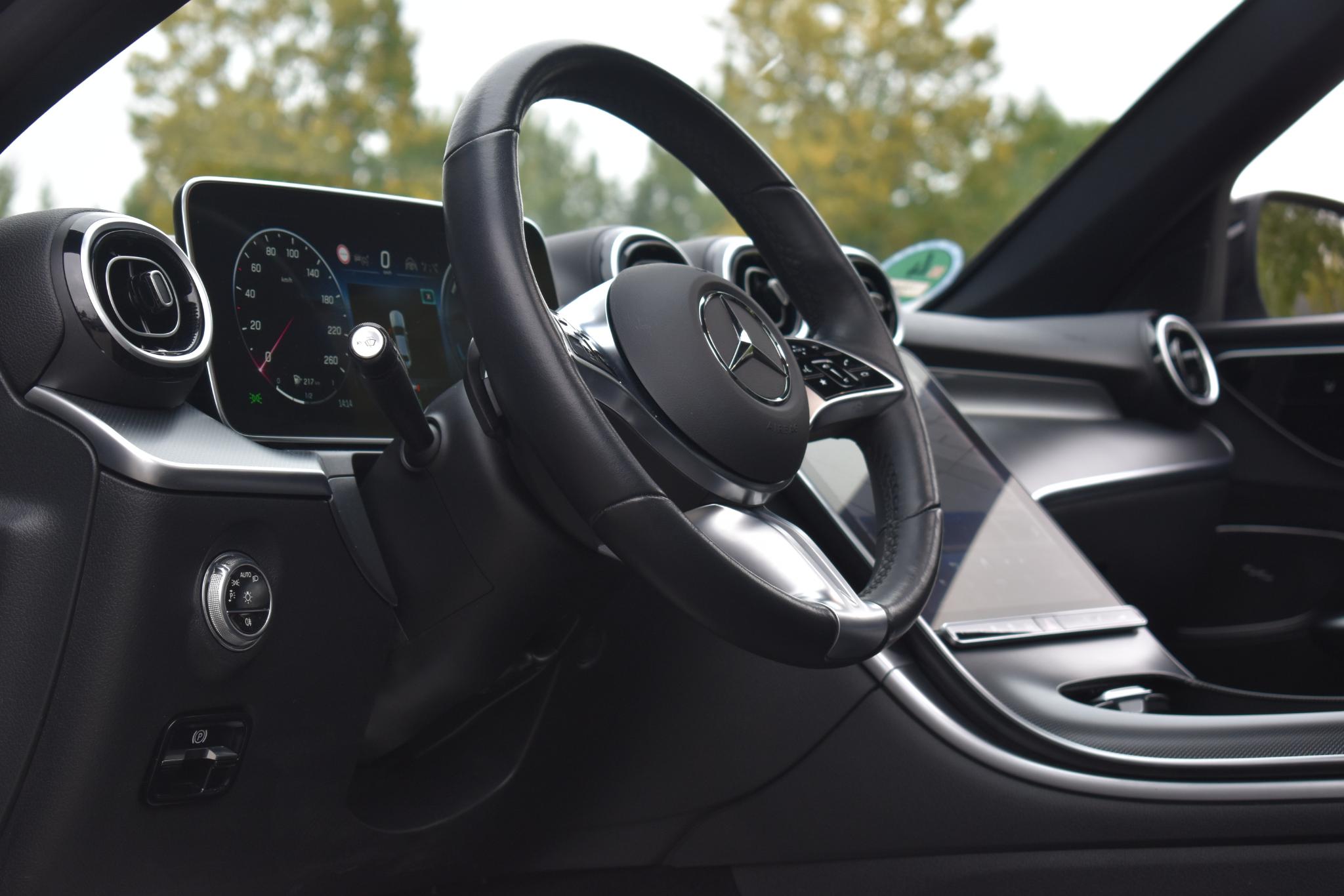 Foto van Mercedes-Benz C 300 E