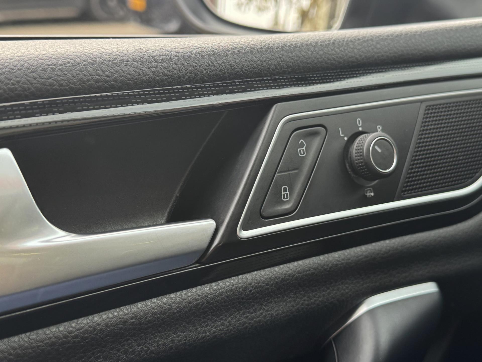 Foto van Volkswagen Golf Sportsvan