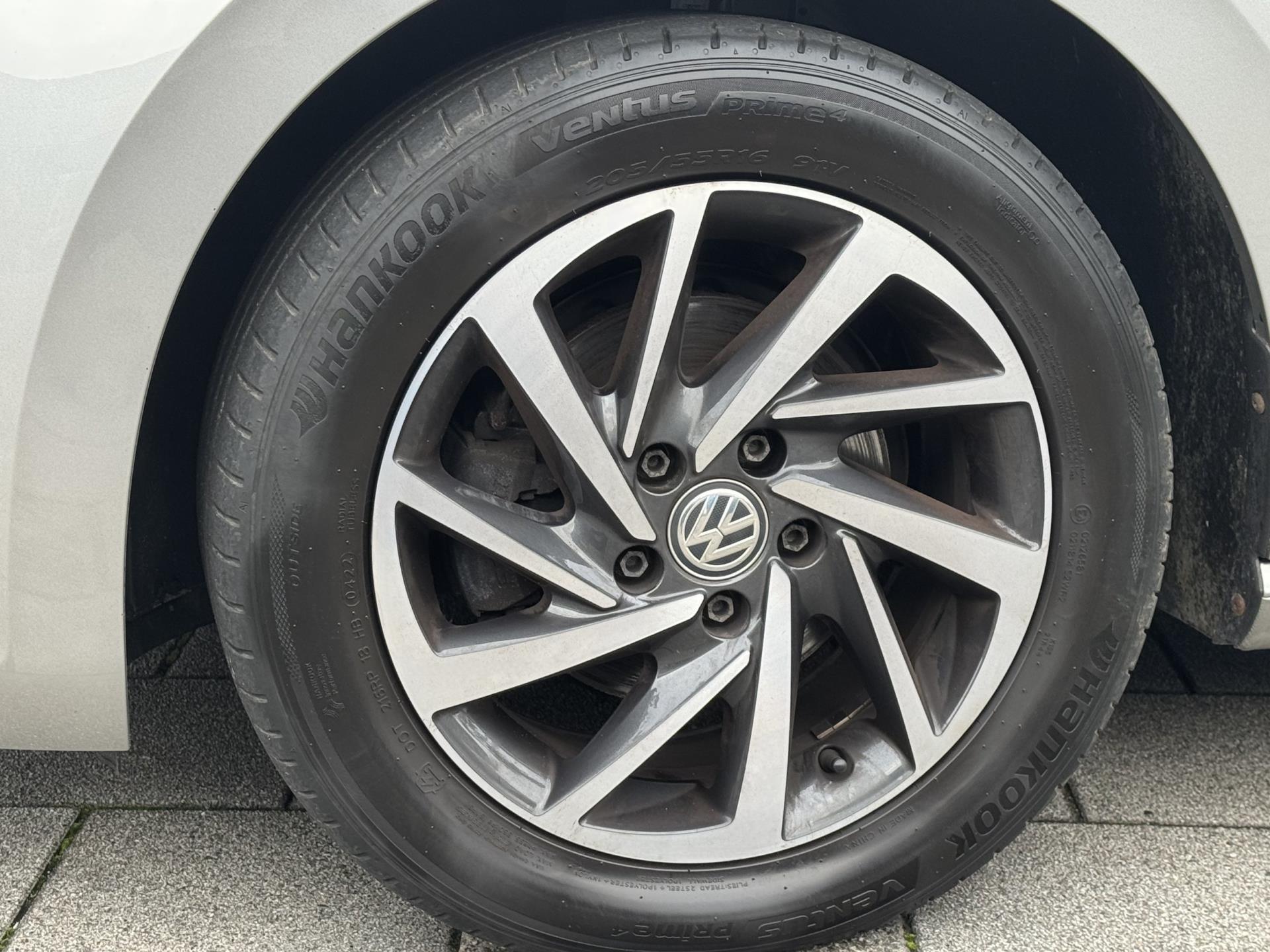 Foto van Volkswagen Golf Sportsvan