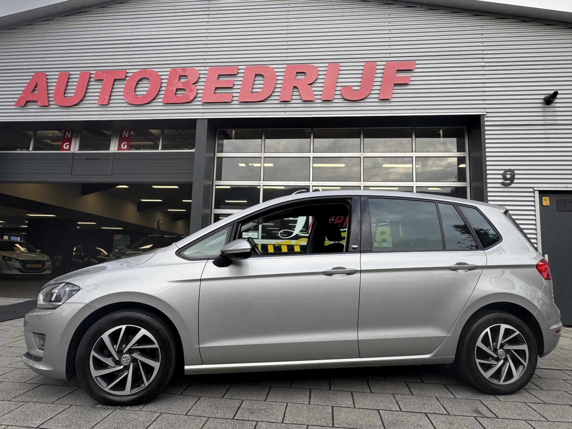 Foto van Volkswagen Golf Sportsvan
