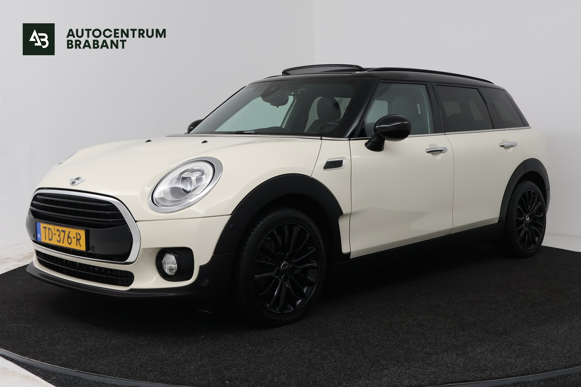 Mini Clubman Cooper 1.5 Cooper Chili Business Plus 2016 - voorkant