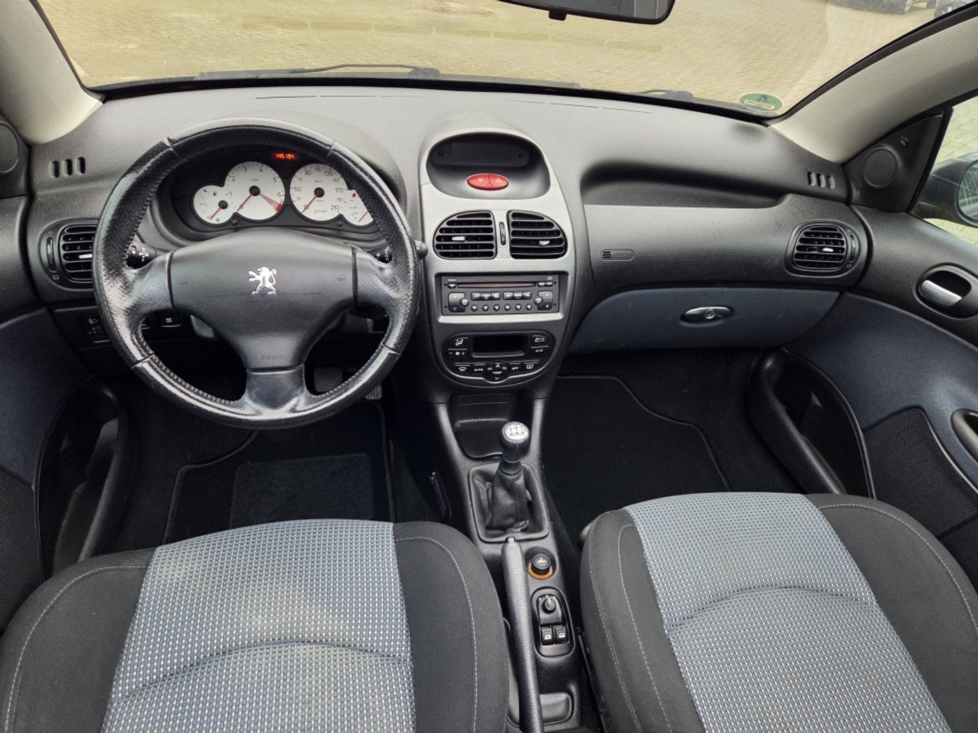 Foto van Peugeot 206 CC