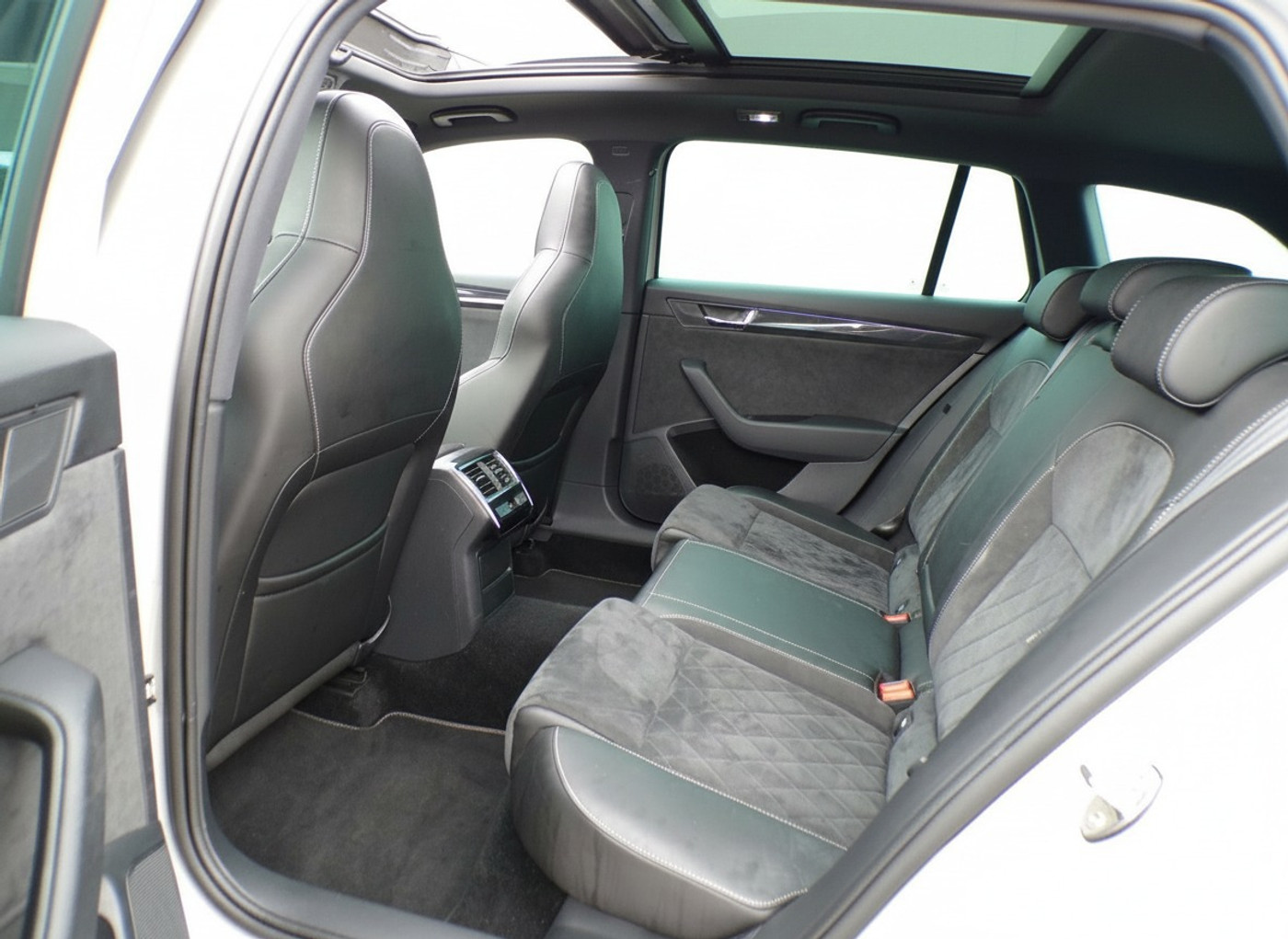 Foto van Skoda Superb