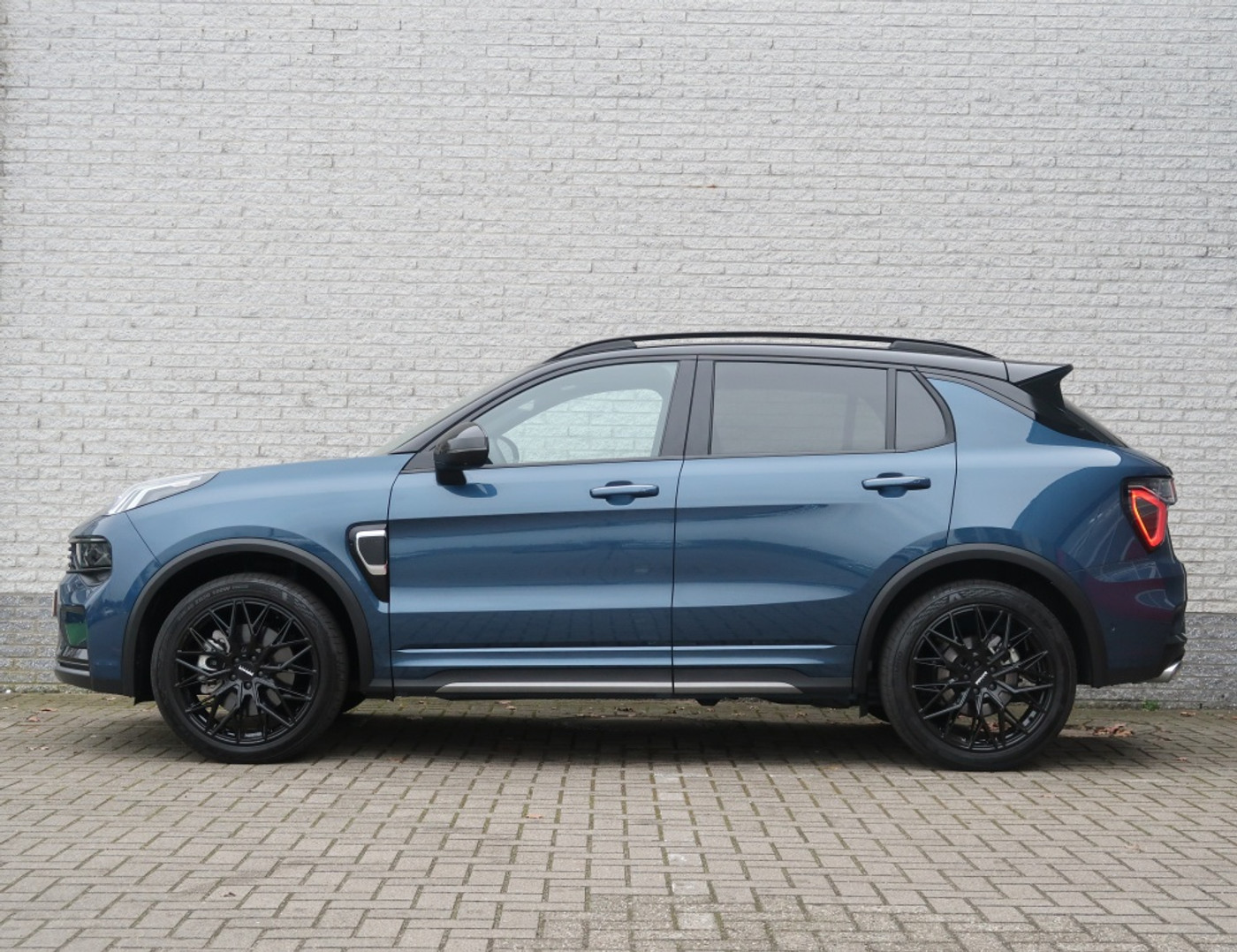 Foto van Lynk&co LYNK & Co 01