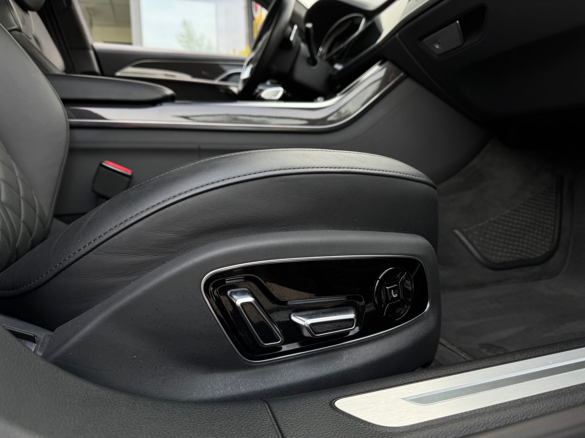 Foto van Audi S8