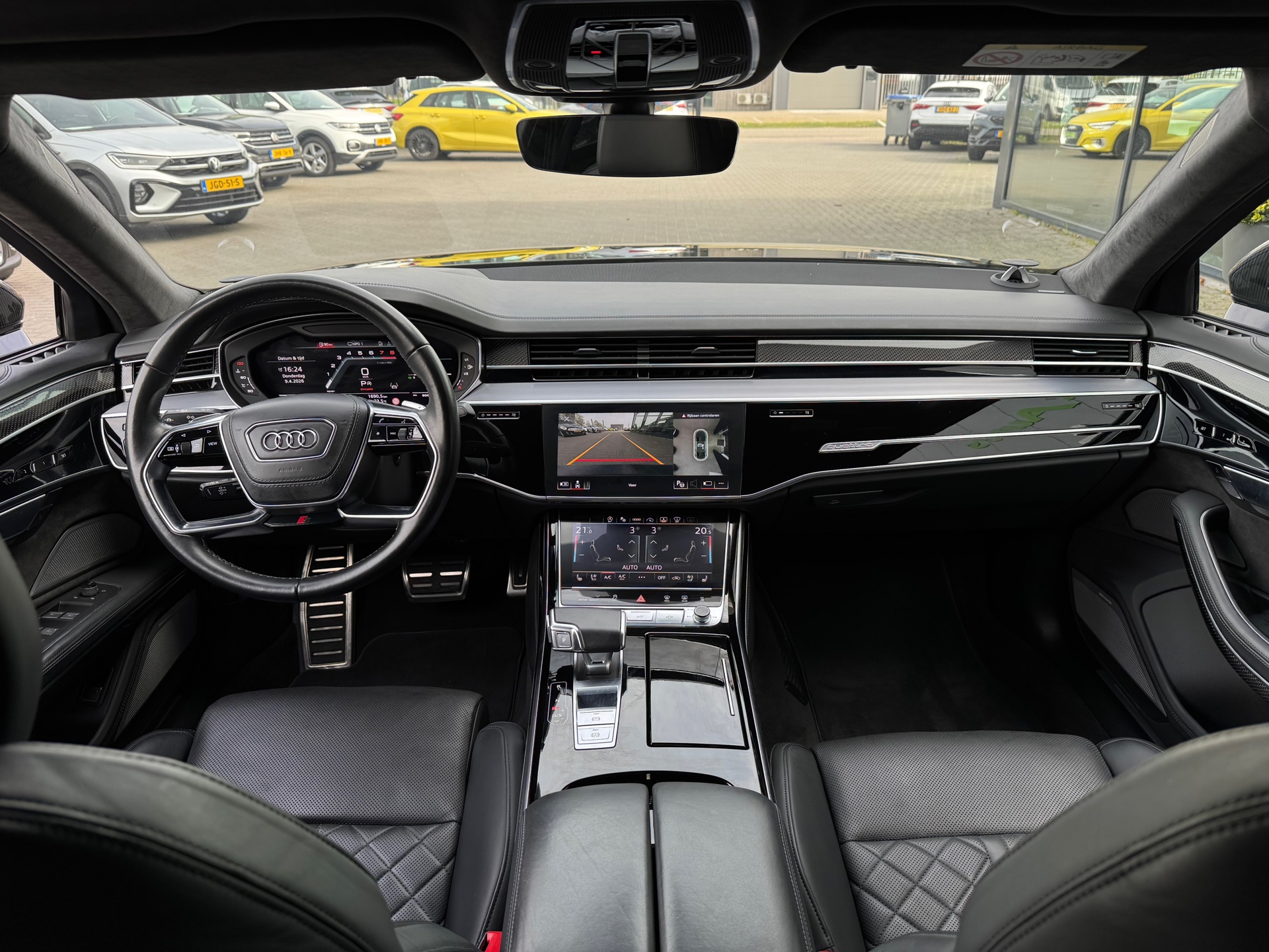 Foto van Audi S8