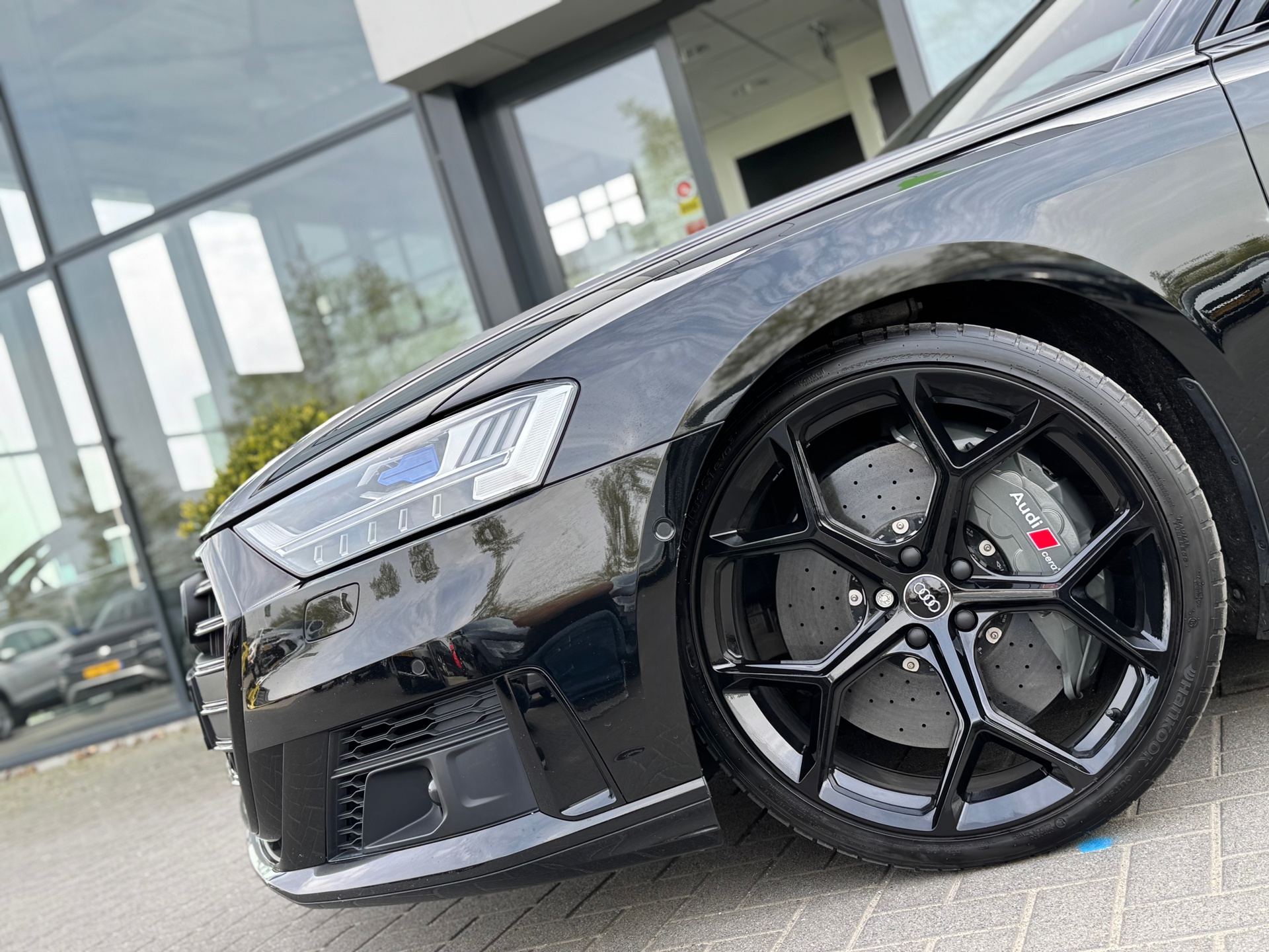 Foto van Audi S8