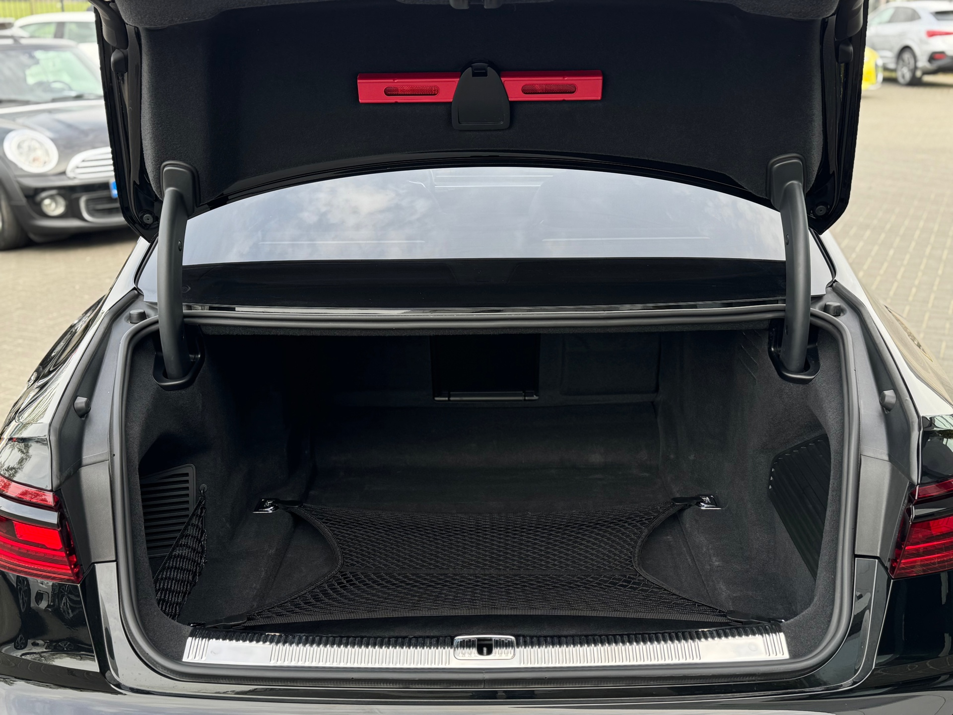 Foto van Audi S8