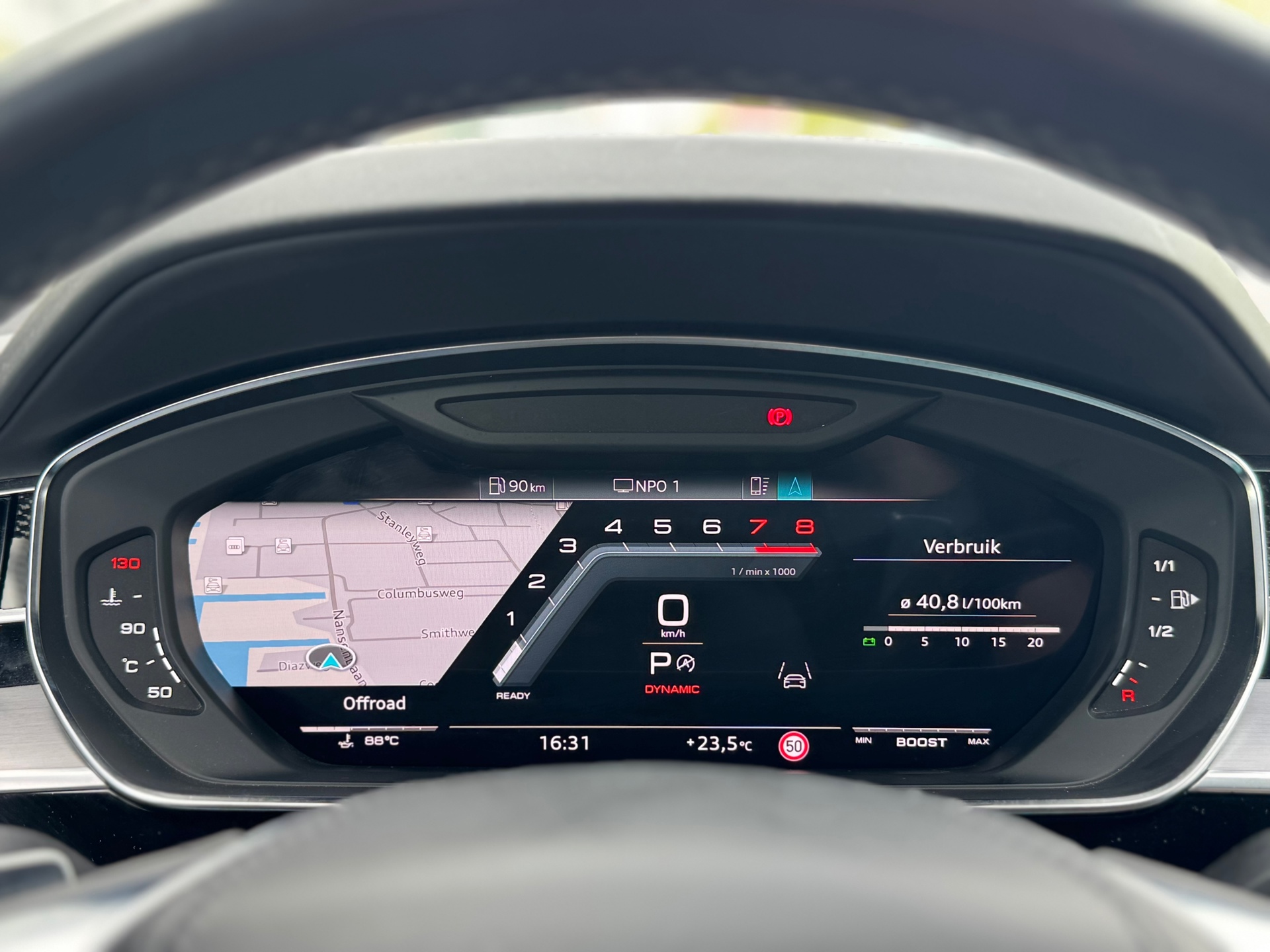 Foto van Audi S8