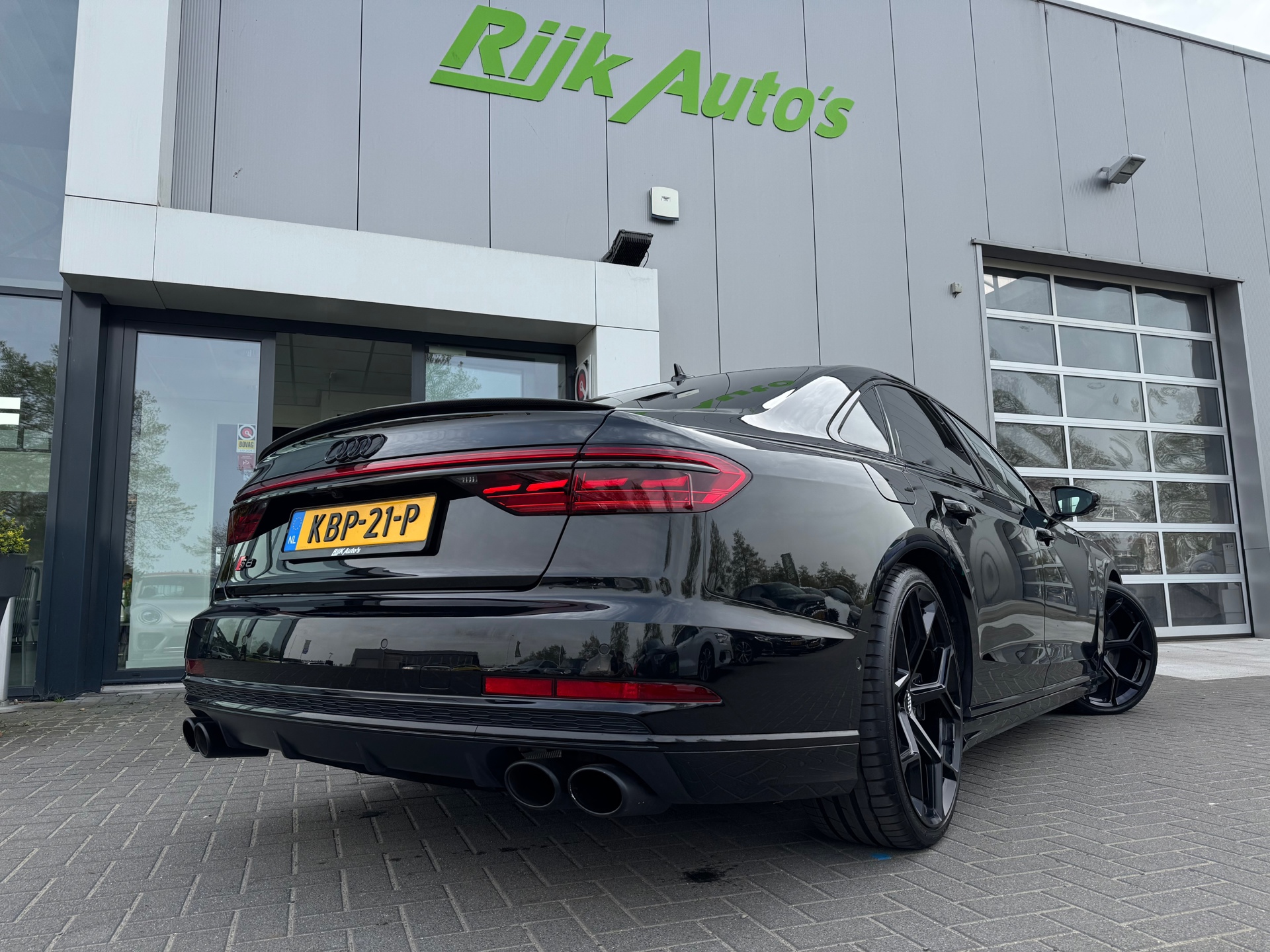 Foto van Audi S8
