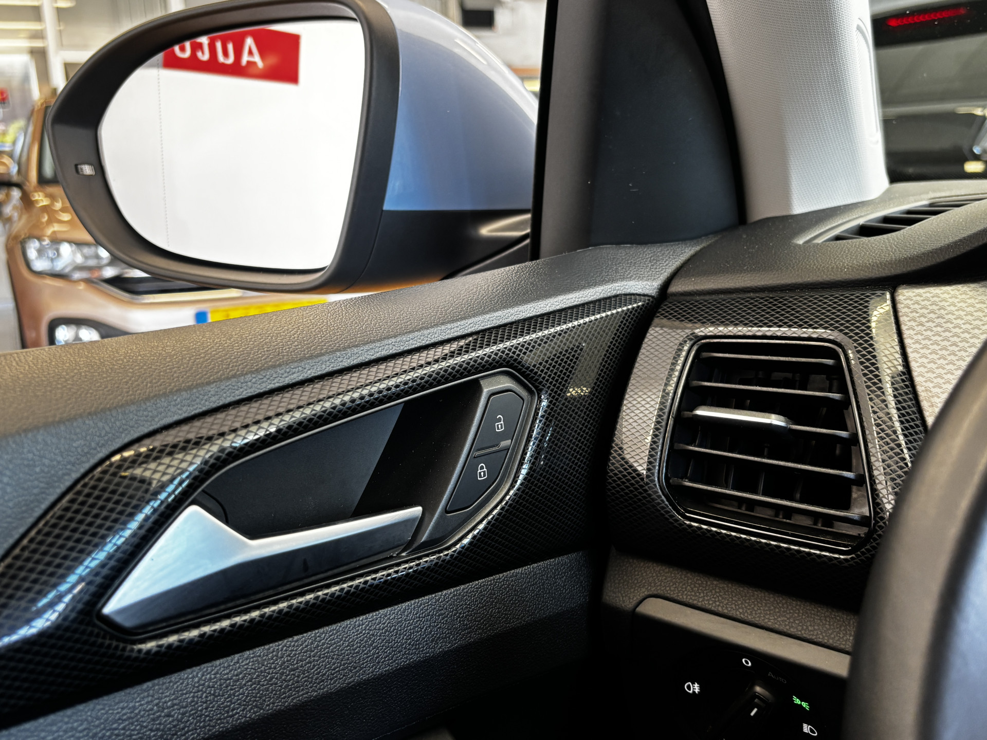 Foto van Volkswagen T-cross