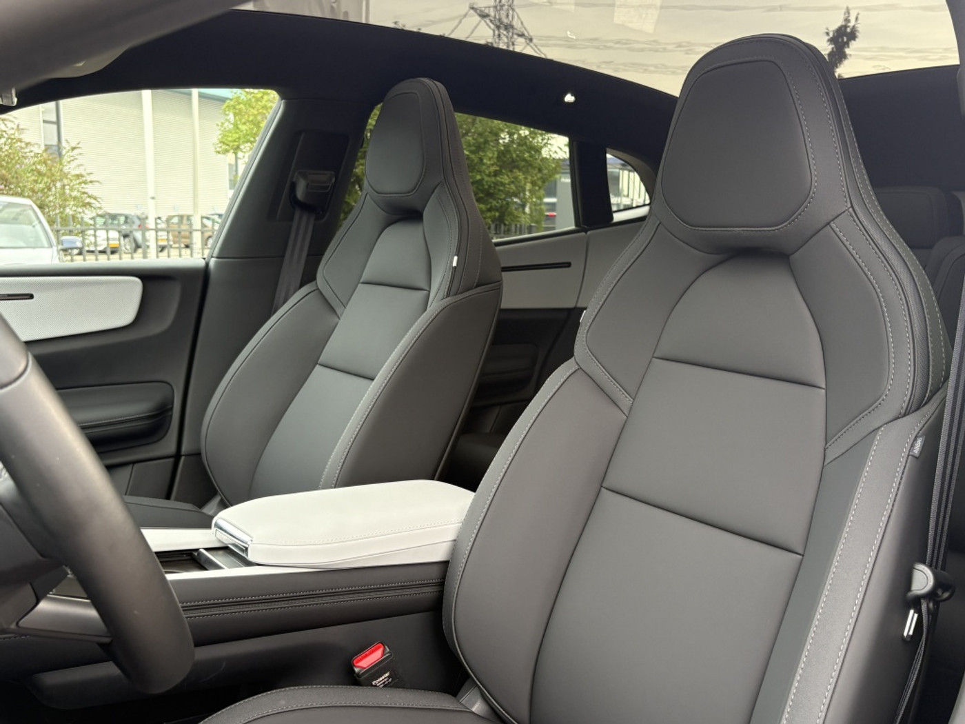 Foto van Polestar Polestar 4