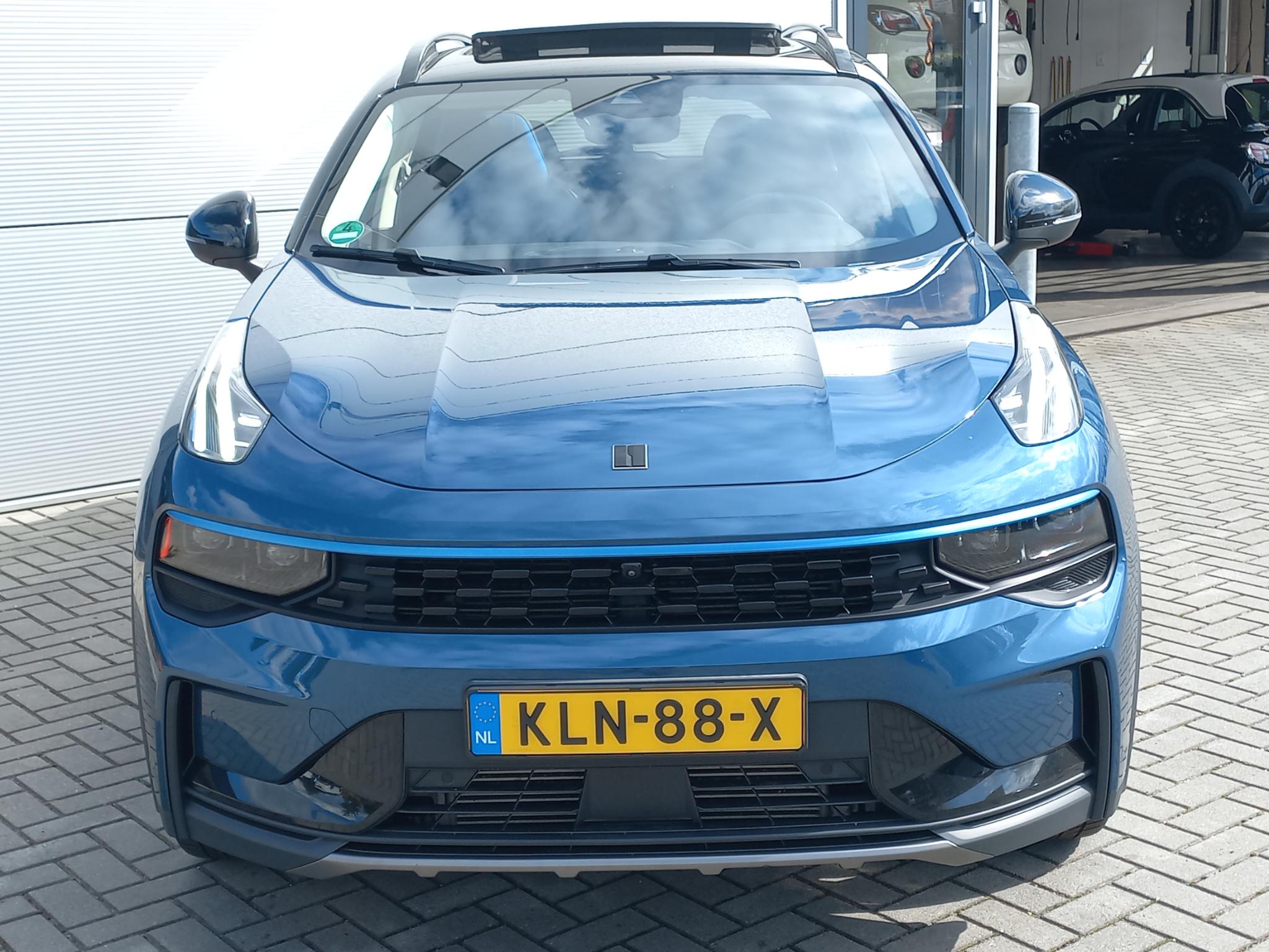 Foto van Lynk&co LYNK & Co 01