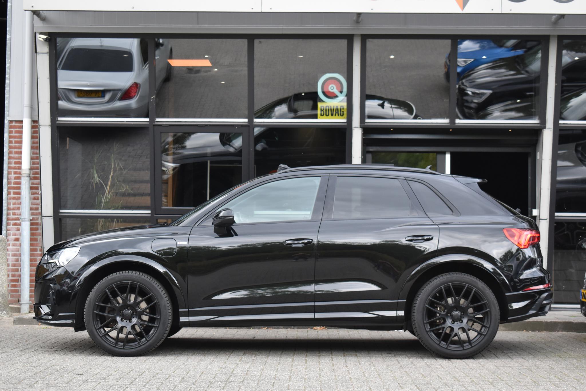 Foto van Audi Q3 E-tron