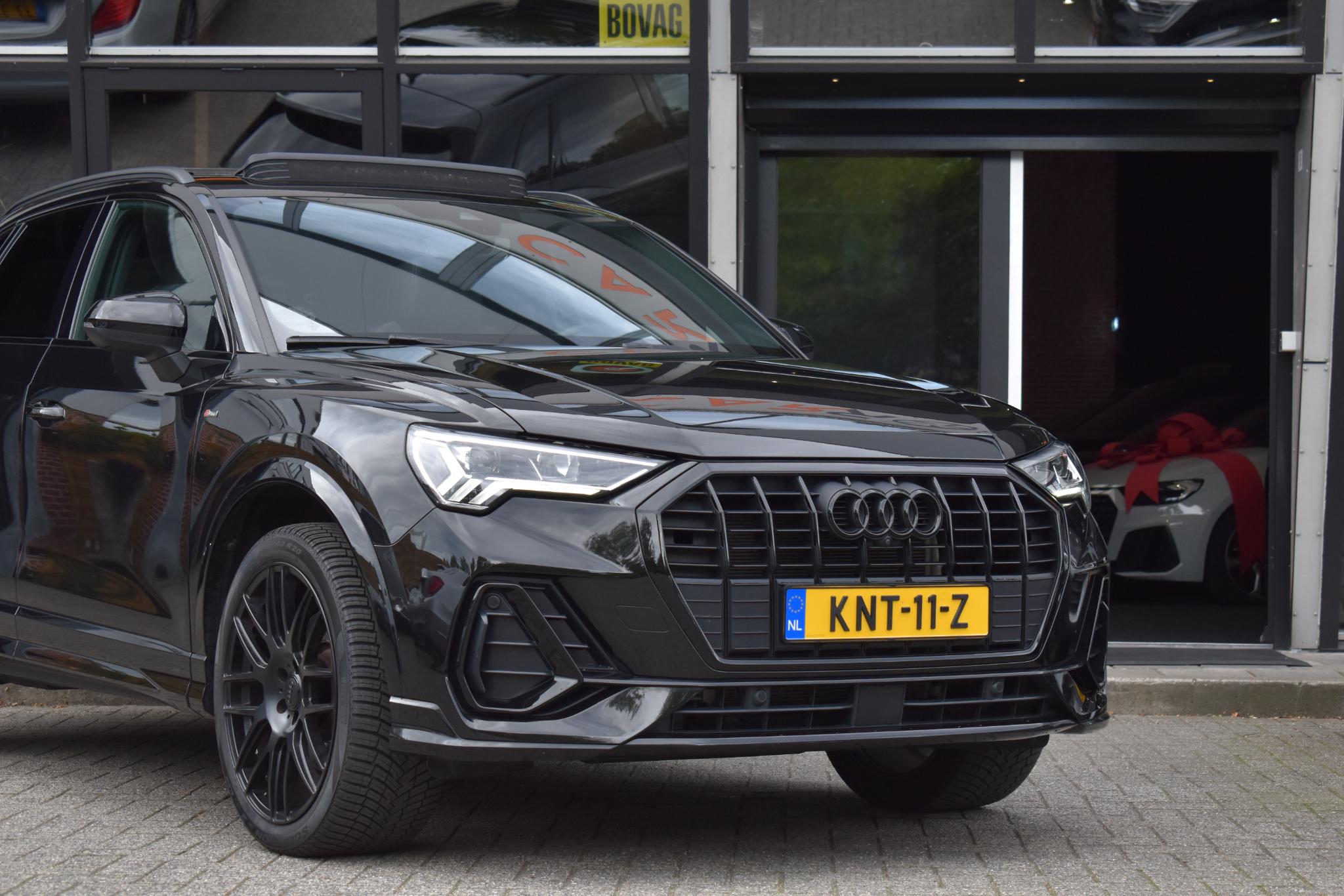 Foto van Audi Q3 E-tron