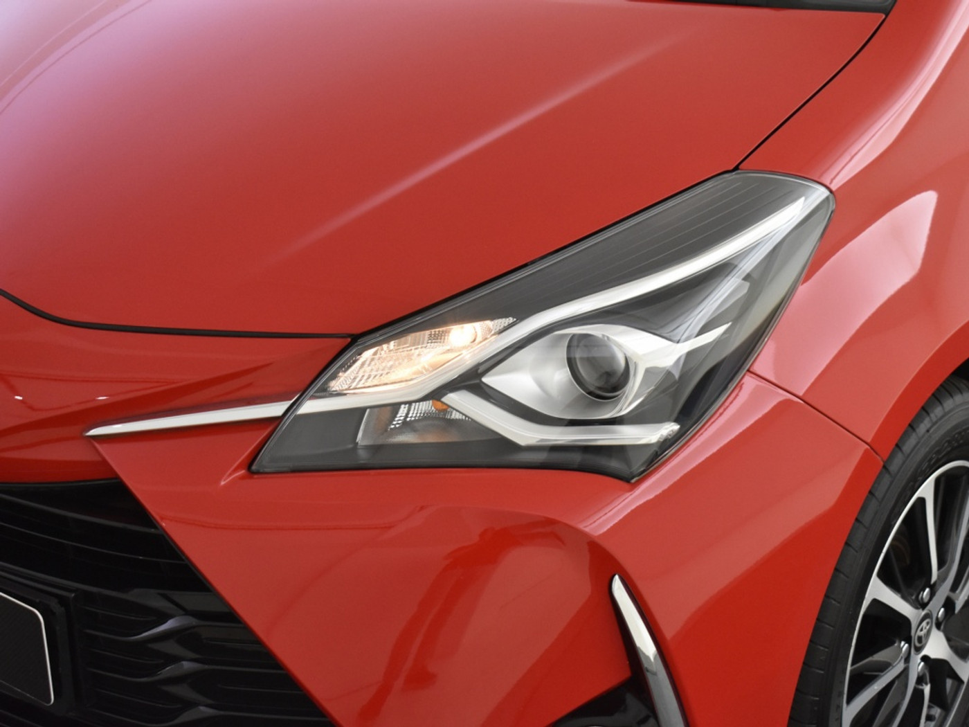 Foto van Toyota Toyota Yaris Hybrid