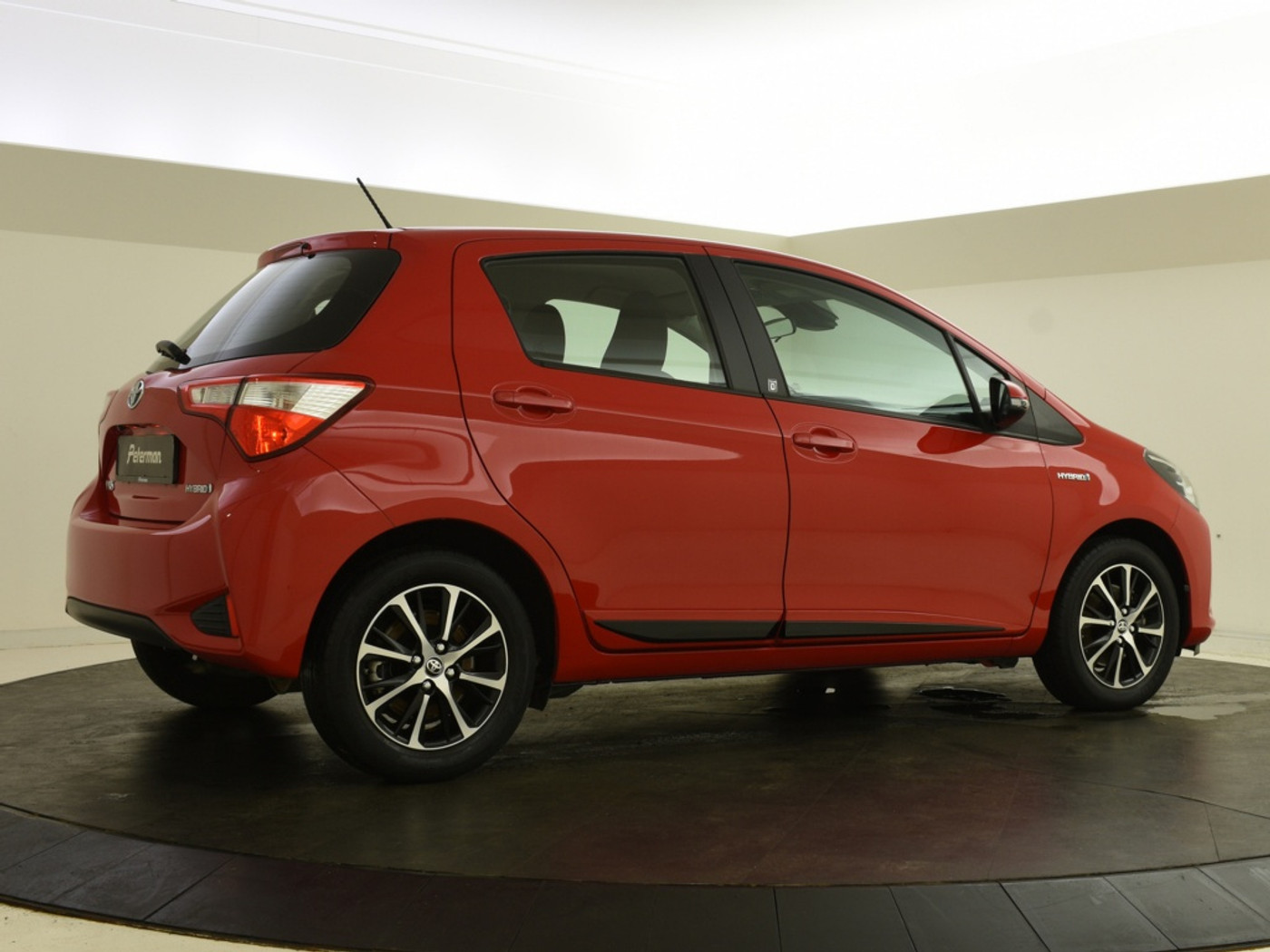 Foto van Toyota Toyota Yaris Hybrid