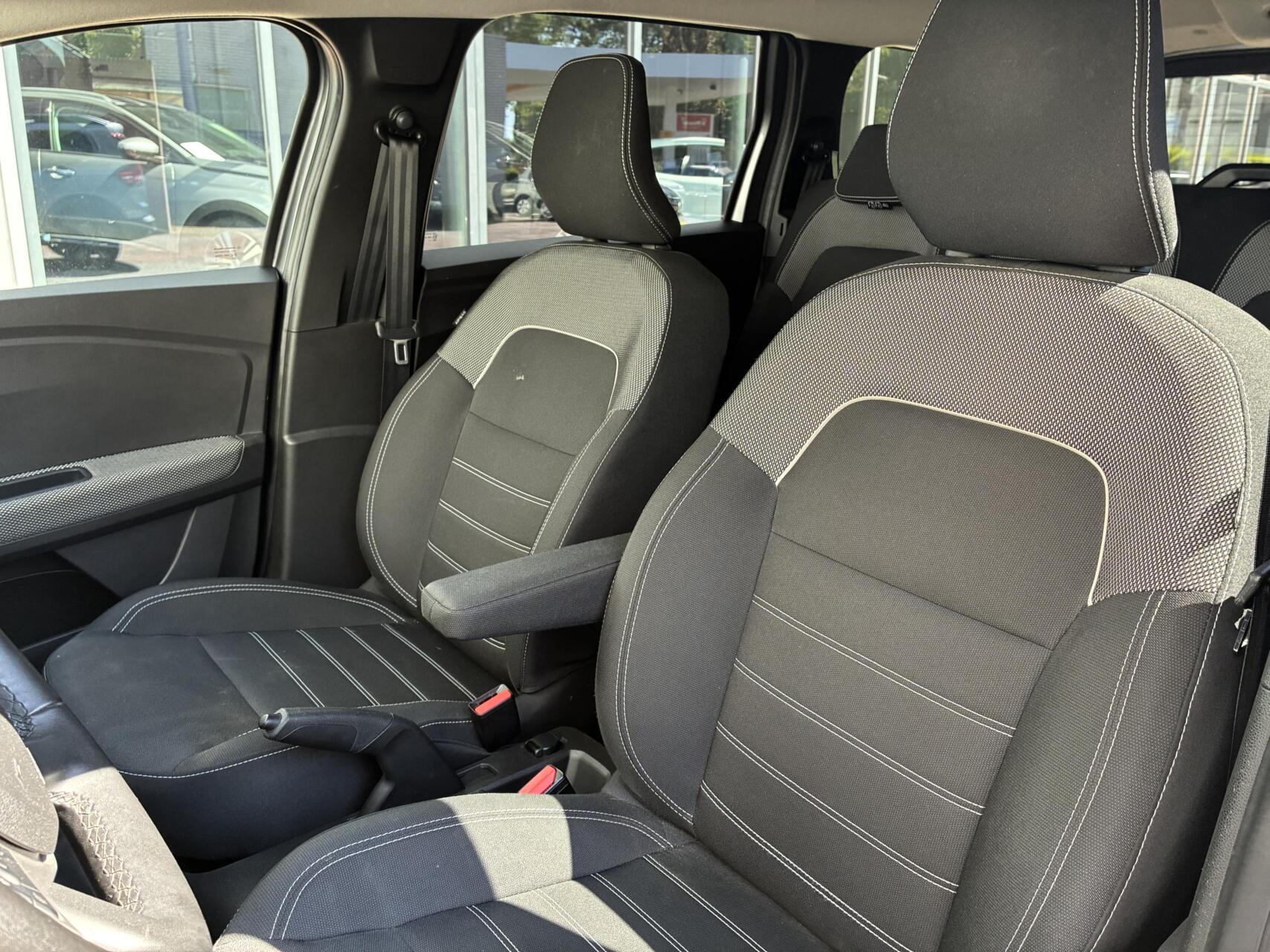 Foto van Dacia Jogger