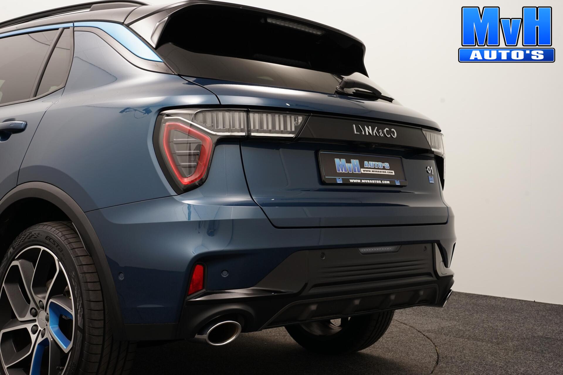 Foto van Lynk&co LYNK & Co 01