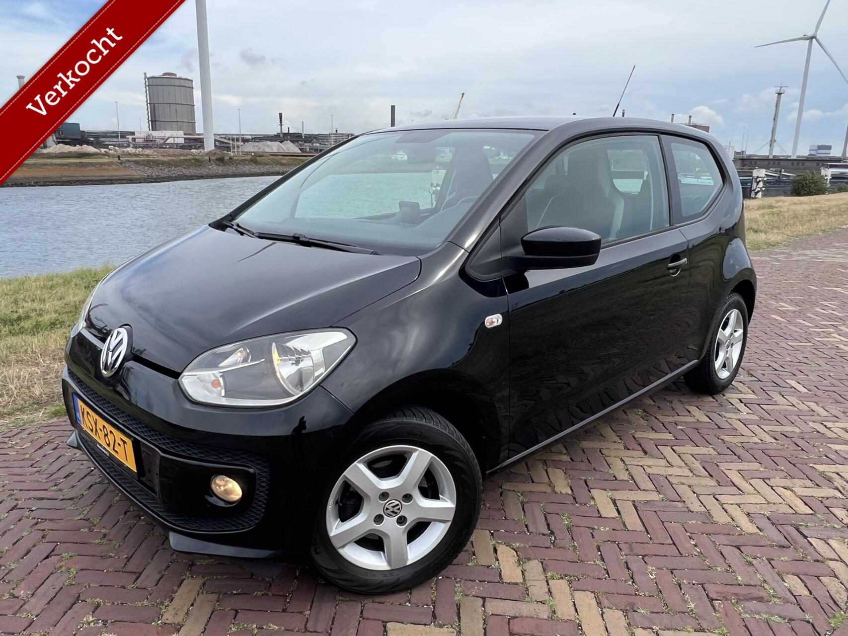 Volkswagen Up 1.0 high up! AIRCO|NAVIGATIE|ST.VERW|NW APK 2013 - voorkant