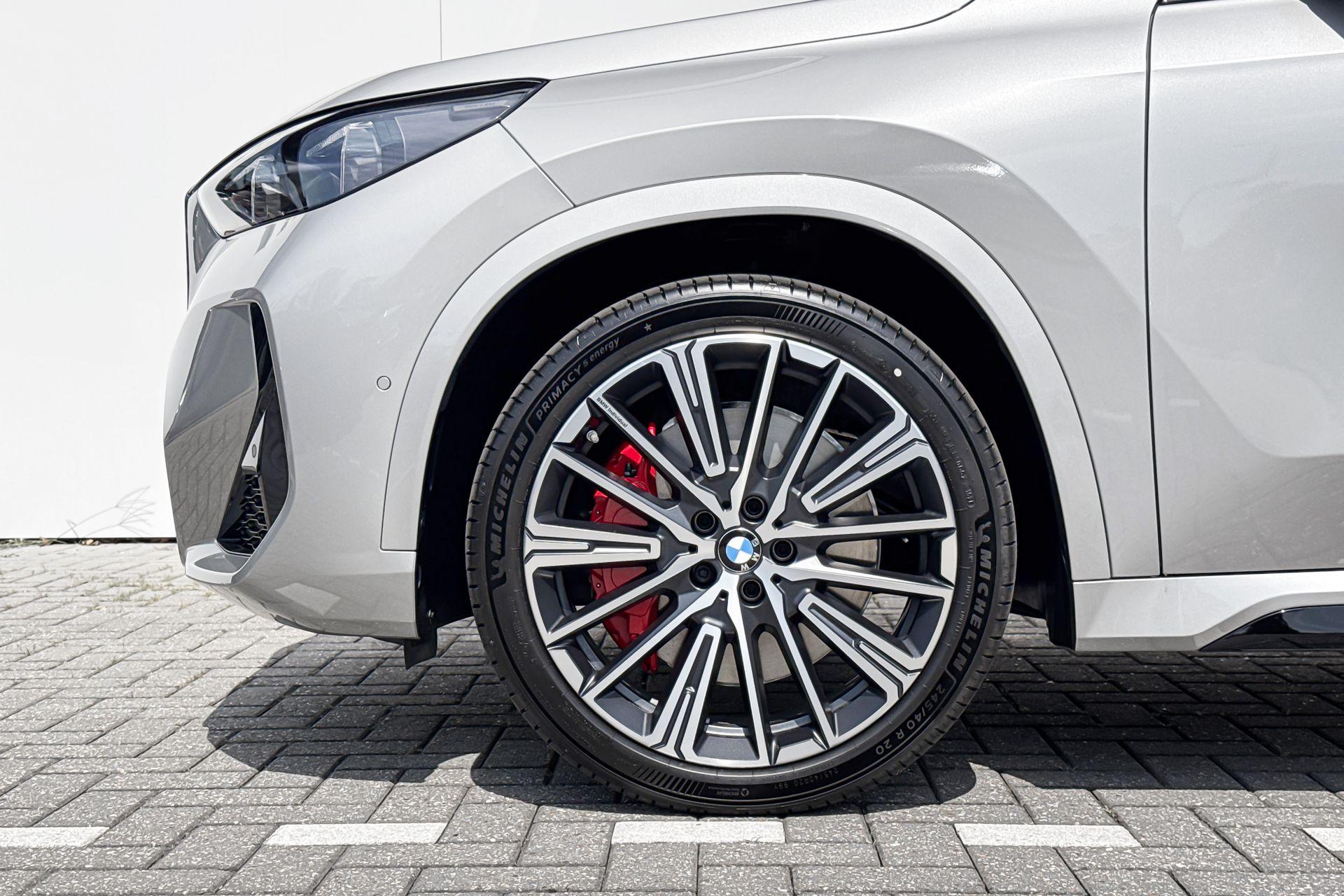 Foto van BMW Ix1 Edrive20