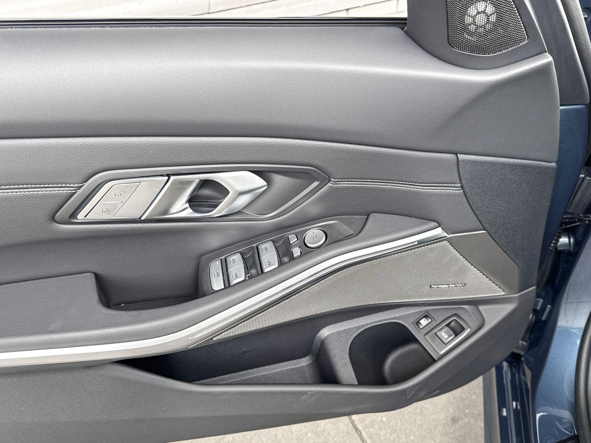 Foto van BMW 330e