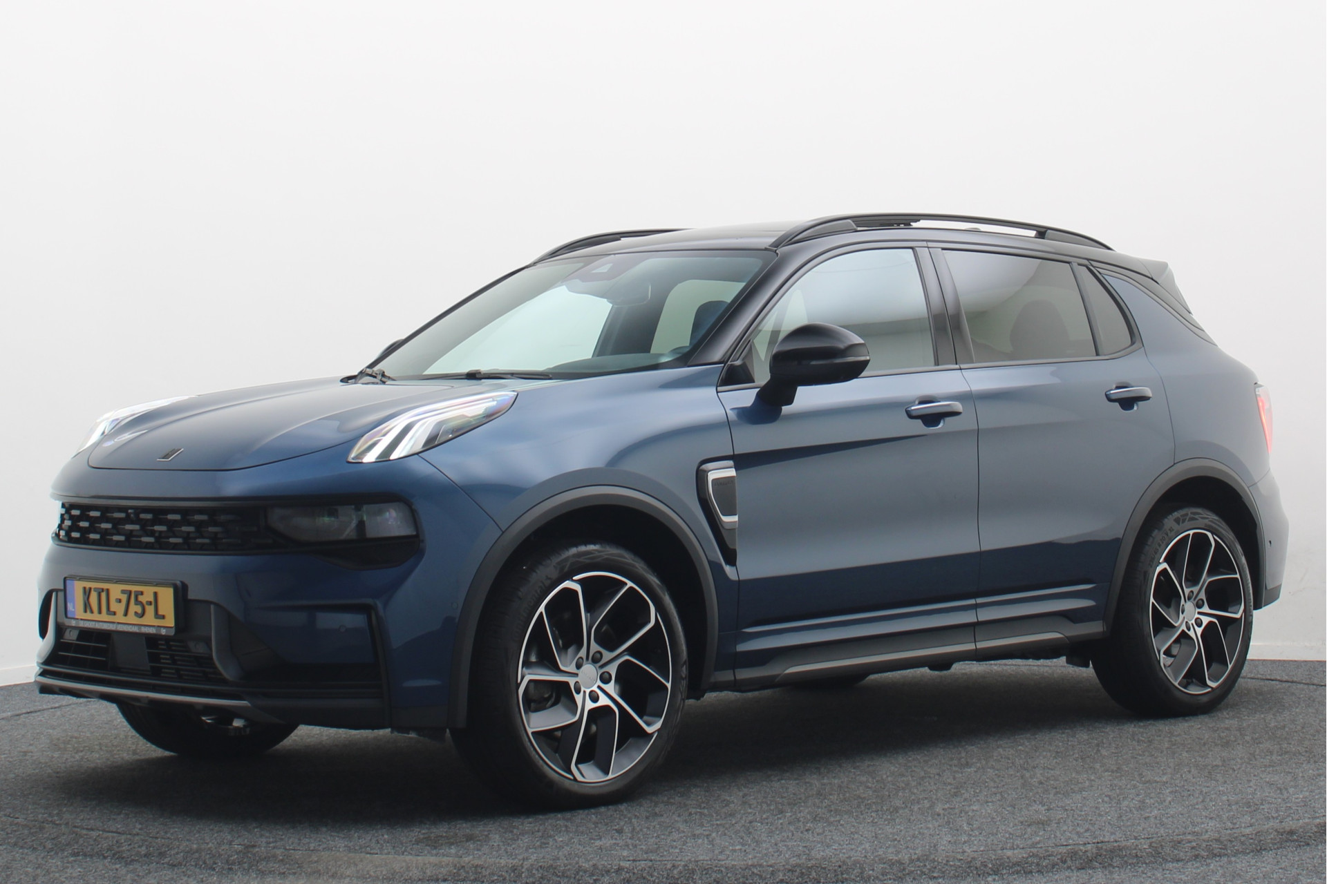 Foto van Lynk&co LYNK & Co 01