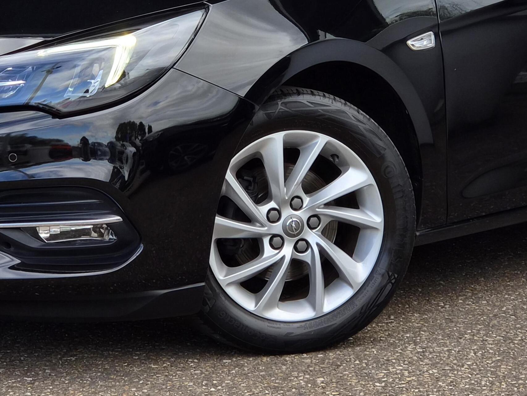 Foto van Opel Astra Sports Tourer