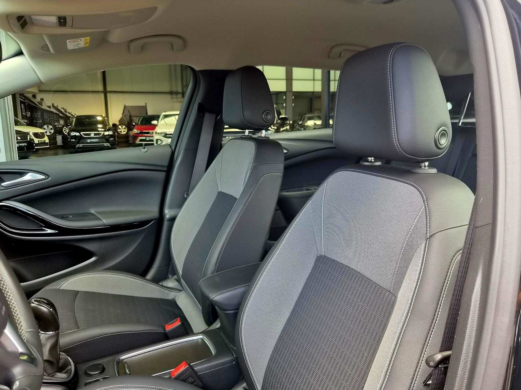 Foto van Opel Astra Sports Tourer