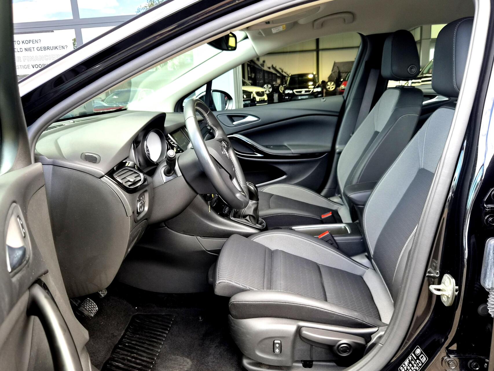 Foto van Opel Astra Sports Tourer
