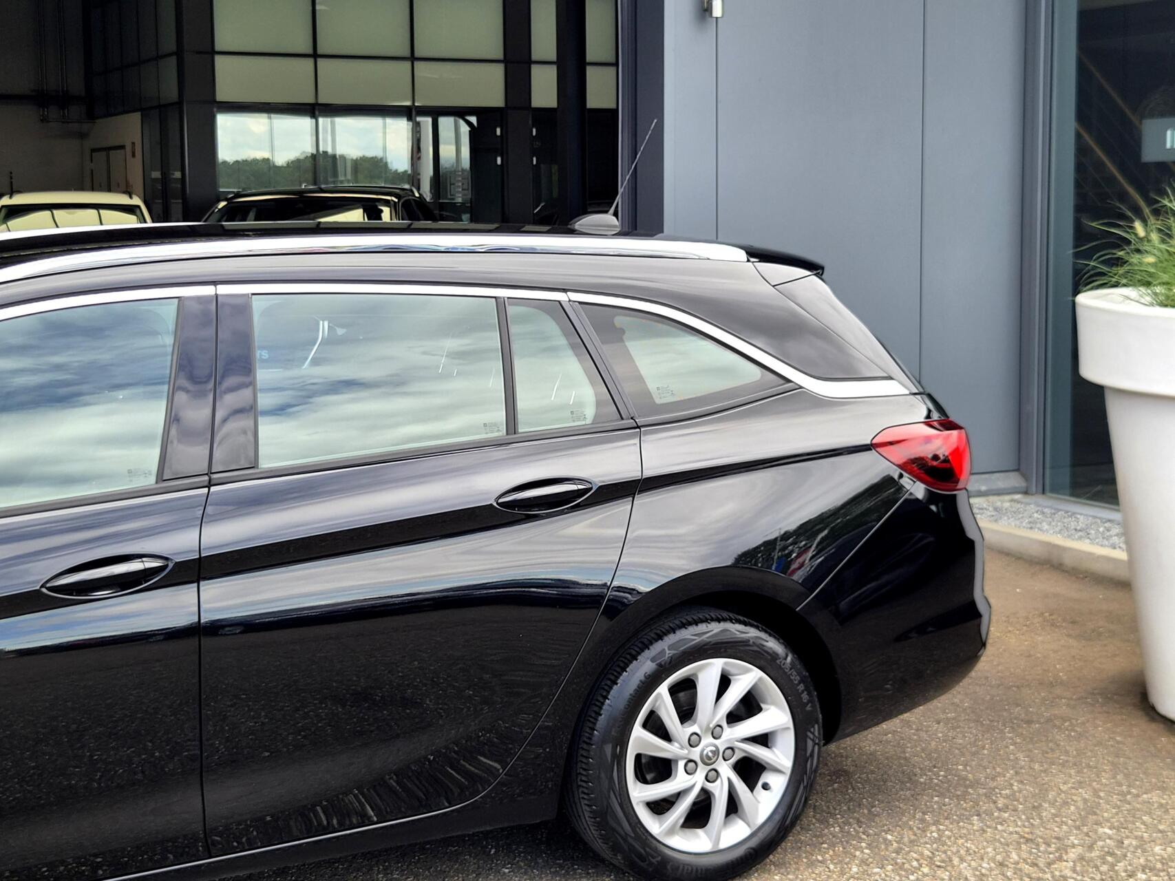 Foto van Opel Astra Sports Tourer