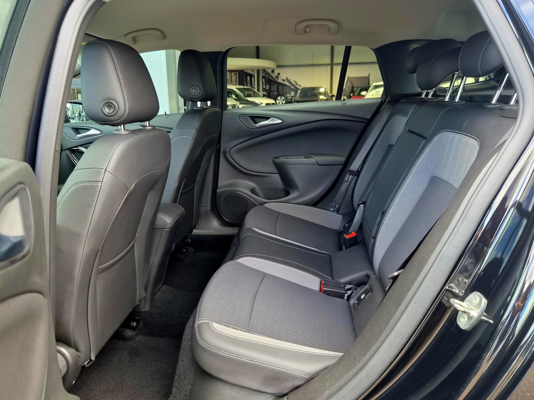Foto van Opel Astra Sports Tourer