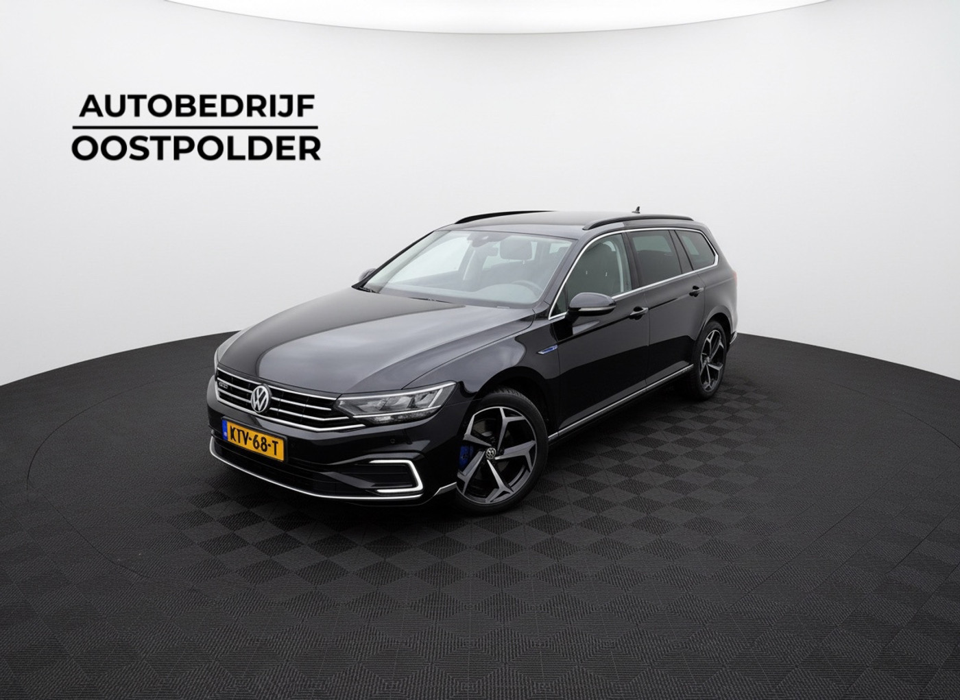 Volkswagen Passat Variant 1.4 TSI PHEV GTE Bns 2022 - voorkant