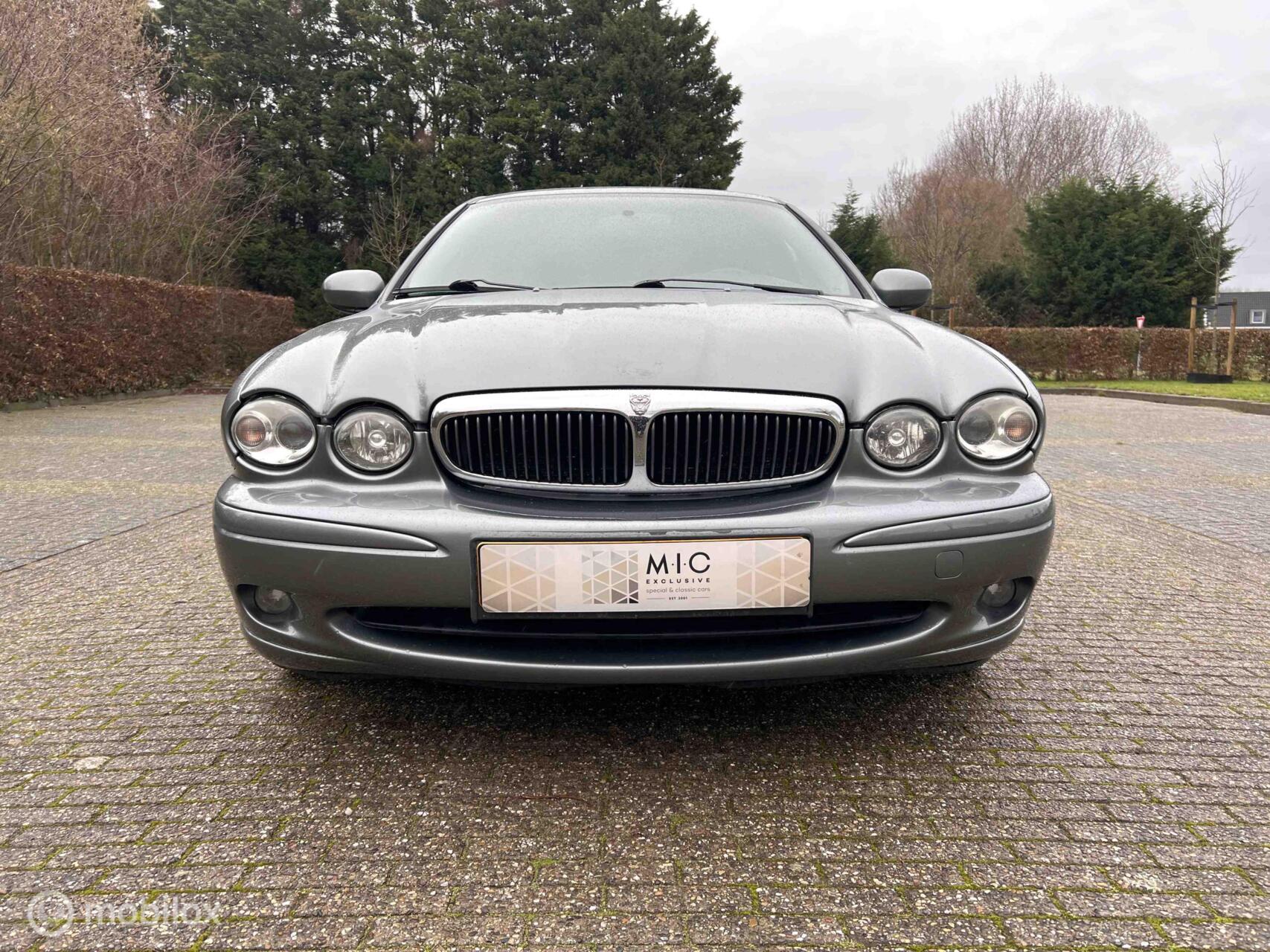 Foto van Jaguar X-type 2.0 V6
