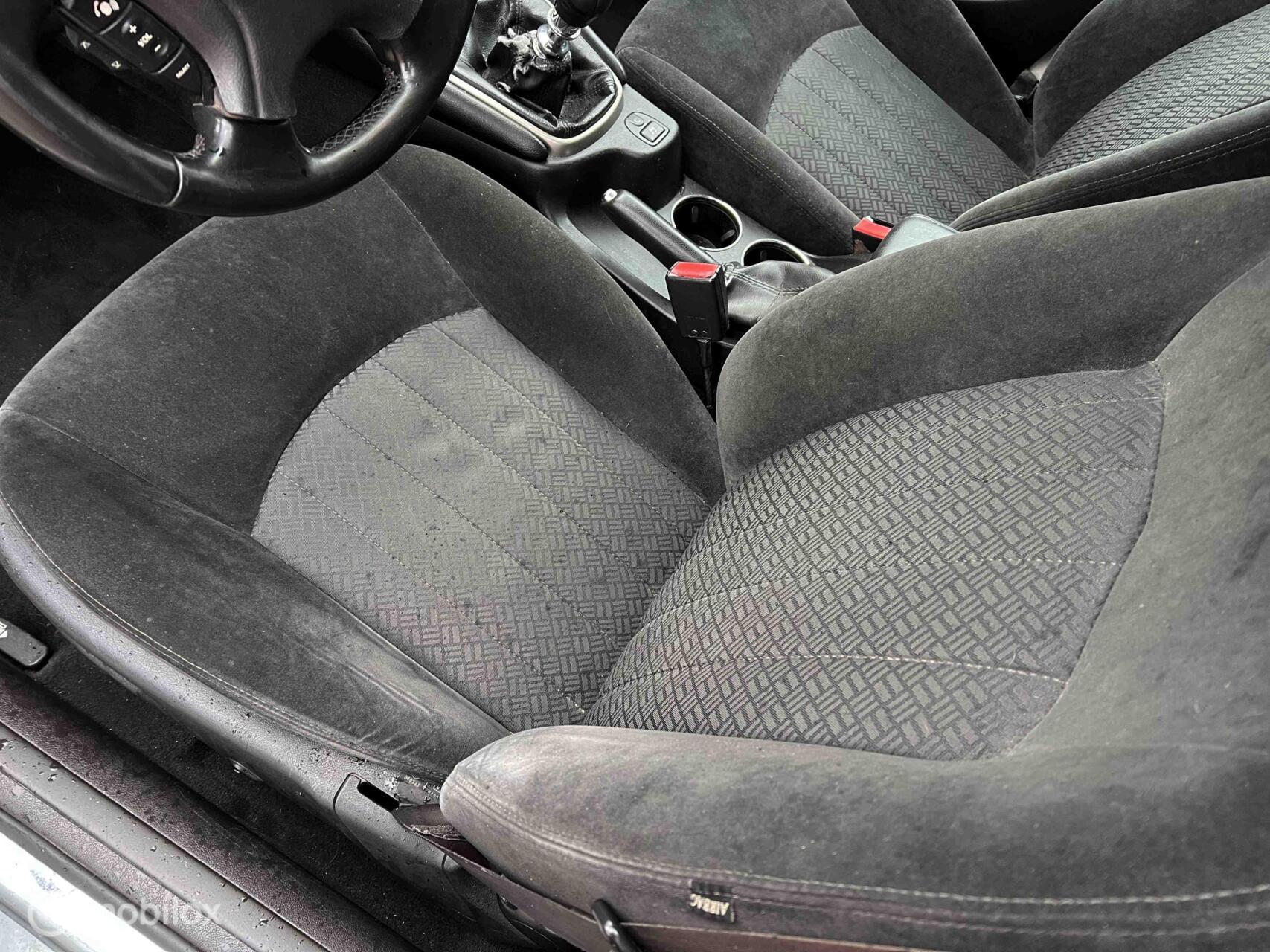 Foto van Jaguar X-type 2.0 V6