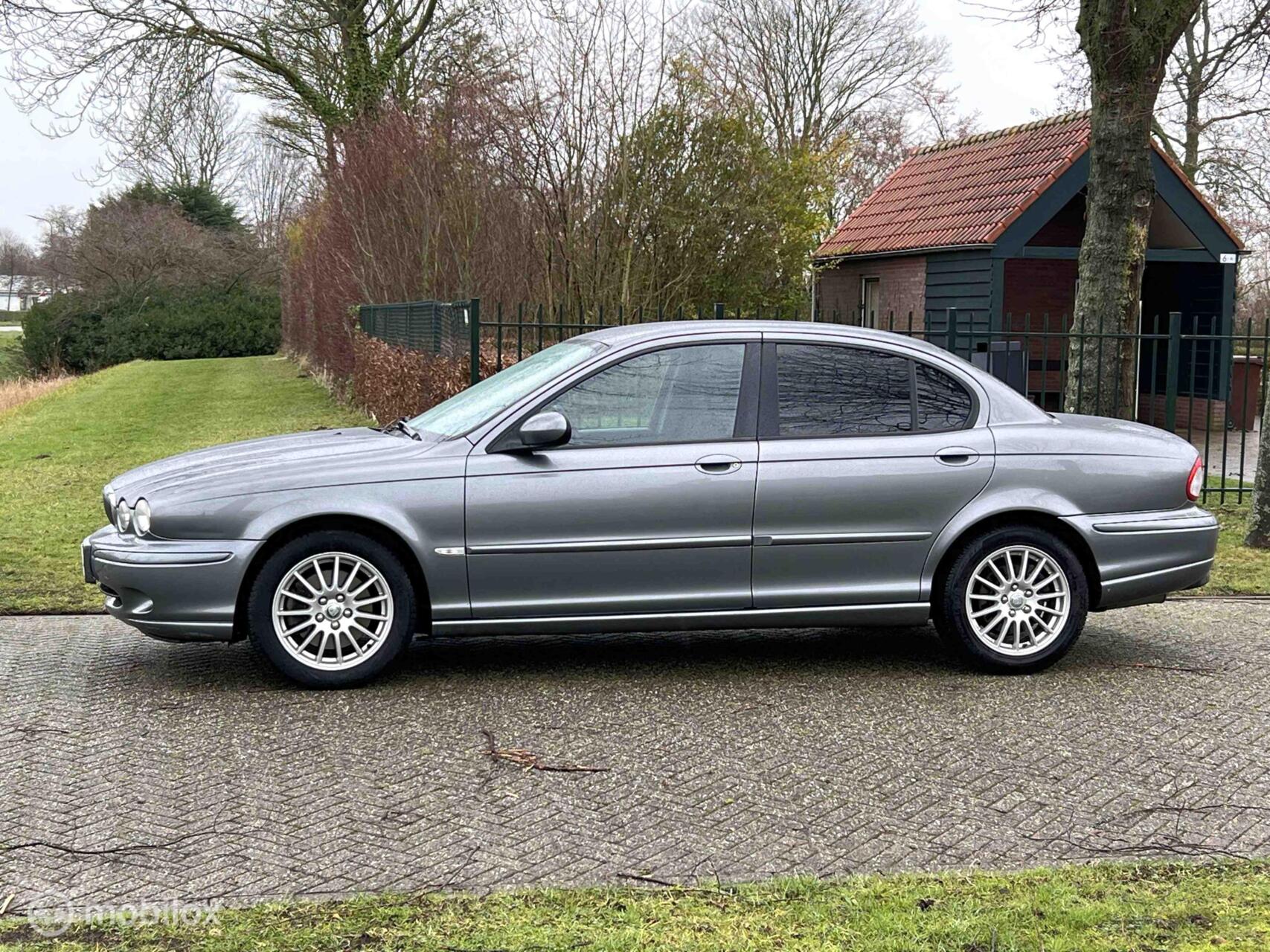 Foto van Jaguar X-type 2.0 V6