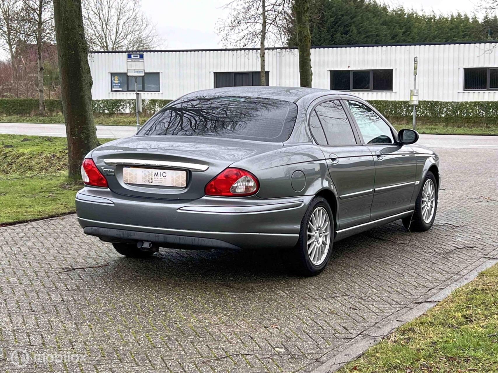 Foto van Jaguar X-type 2.0 V6