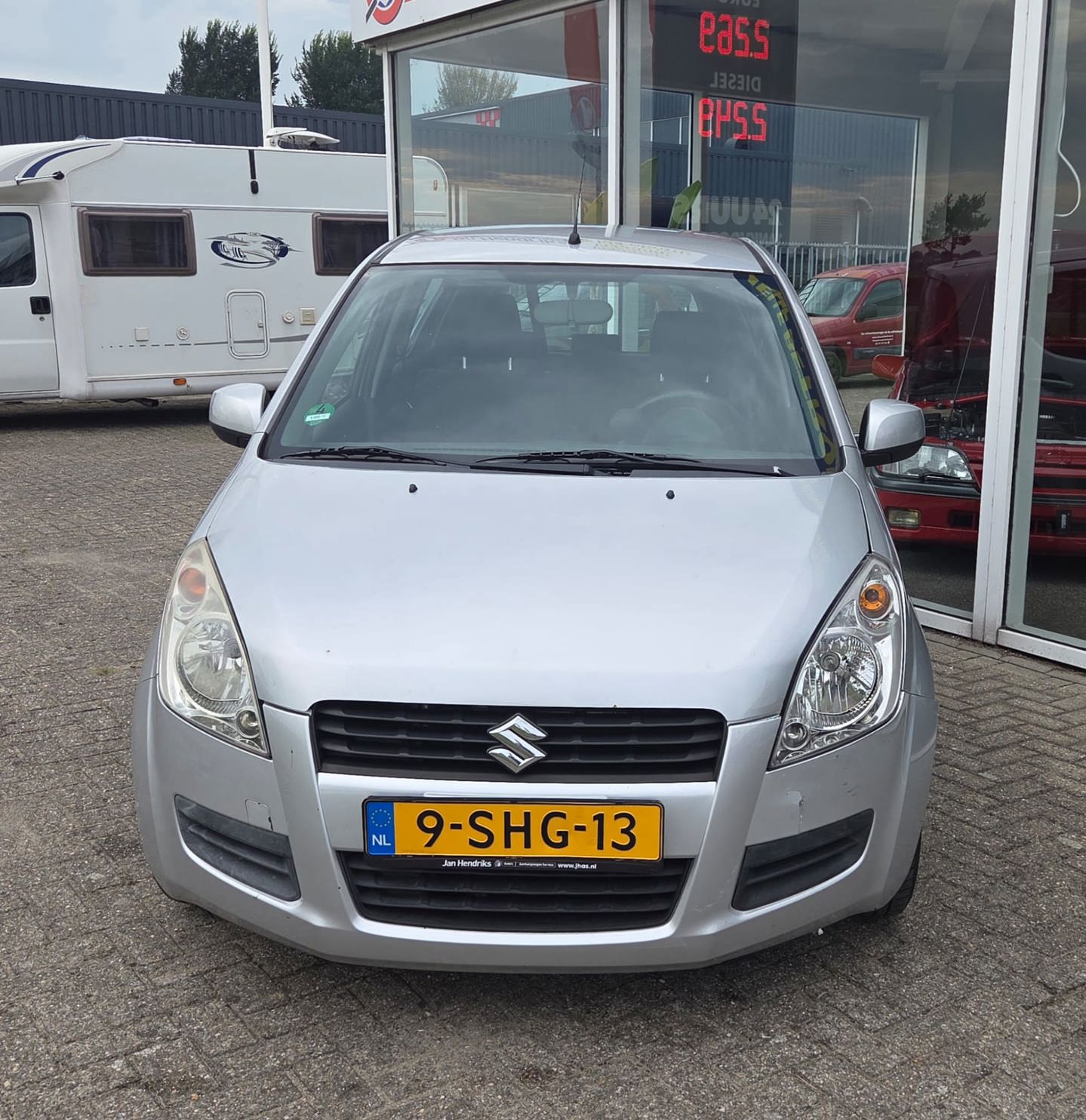 Foto van Suzuki Splash