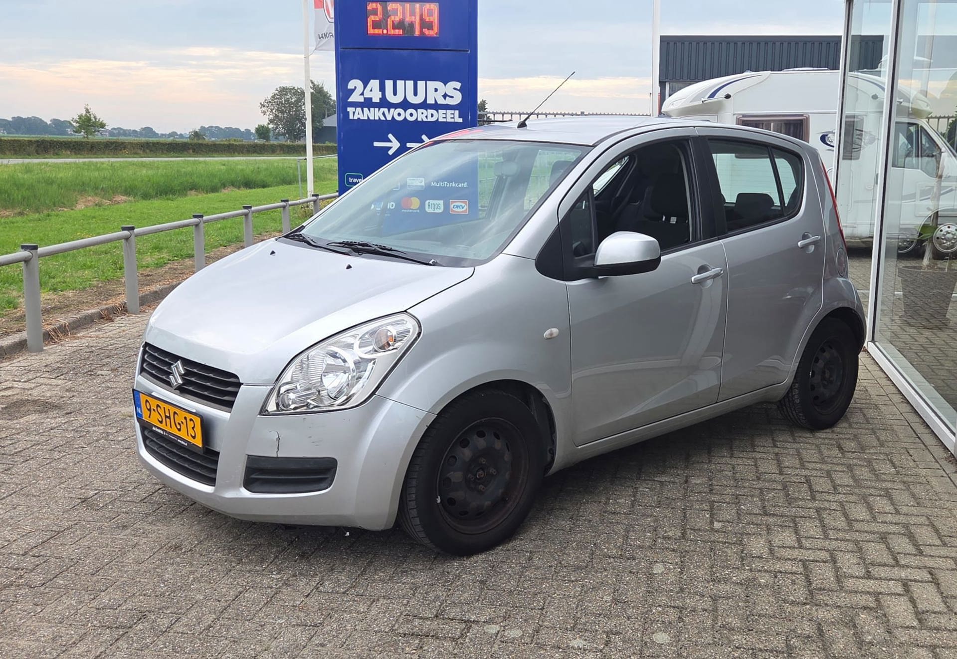 Foto van Suzuki Splash