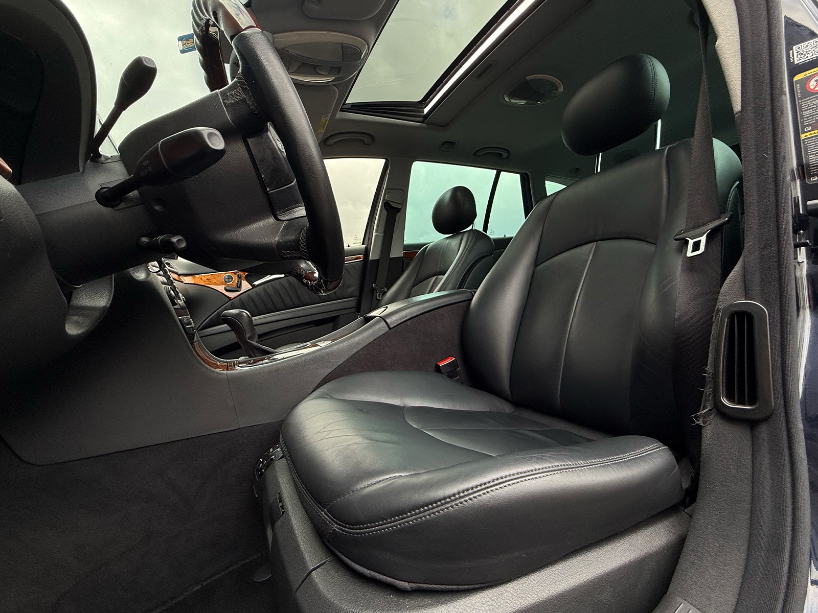 Foto van Mercedes-Benz E 500