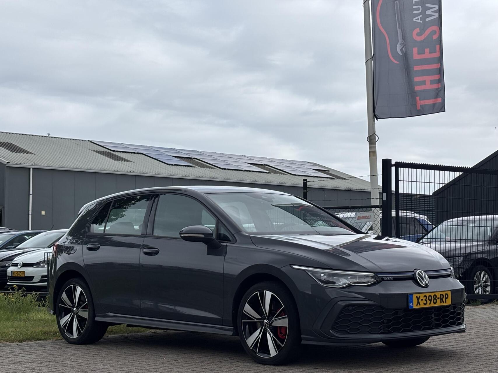 Volkswagen Golf GTE 1.4 eHybrid GTE trekhaak acc apple carplay 2021 - voorkant