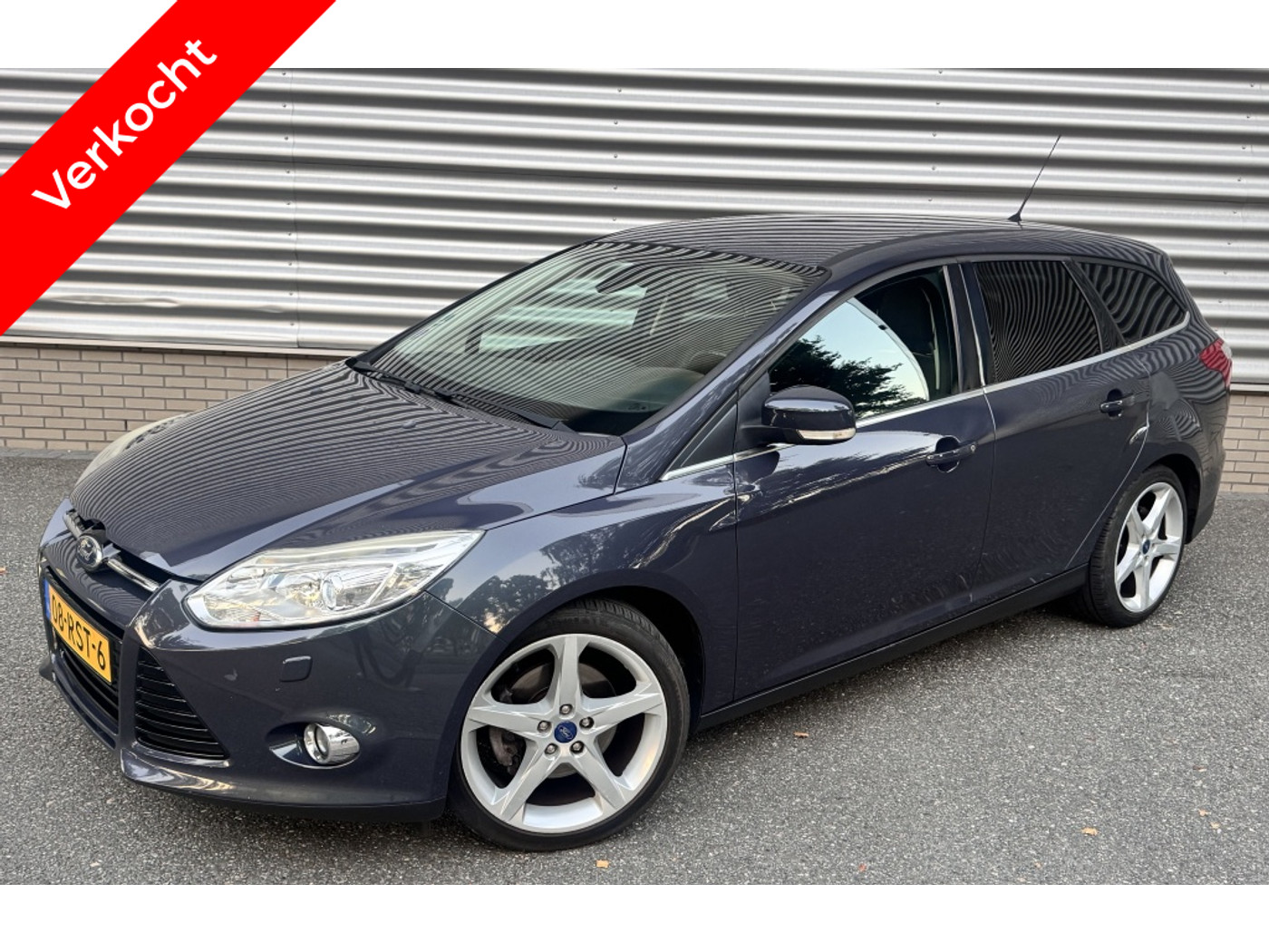Ford Focus 1.6 EcoB. Titanium 2011 - voorkant